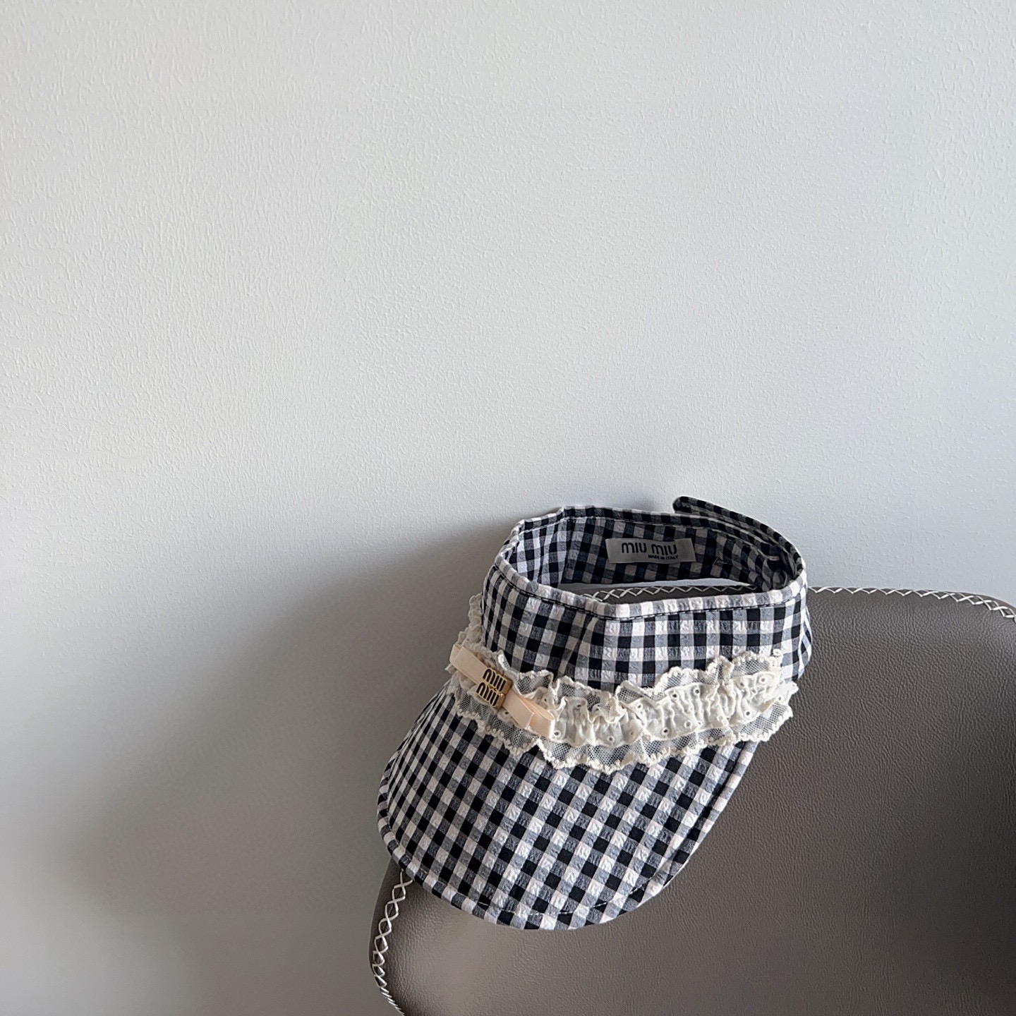 💛配防尘袋 【MIUMIU缪缪】2025新款独家度假风遮阳帽空顶帽，🔆遮阳百搭～休闲出街神器