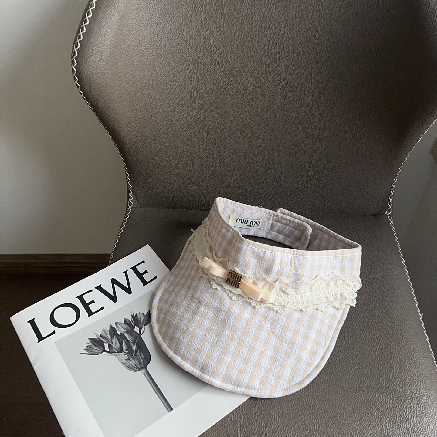 💛配防尘袋 【MIUMIU缪缪】2025新款独家度假风遮阳帽空顶帽，🔆遮阳百搭～休闲出街神器