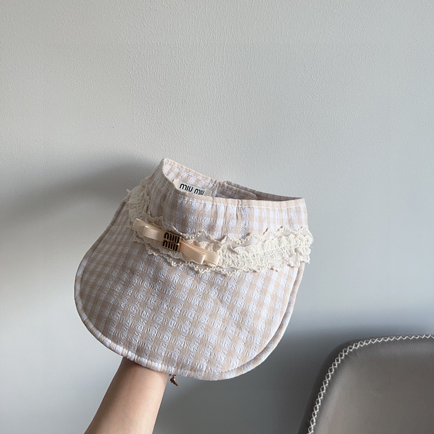 💛配防尘袋 【MIUMIU缪缪】2025新款独家度假风遮阳帽空顶帽，🔆遮阳百搭～休闲出街神器