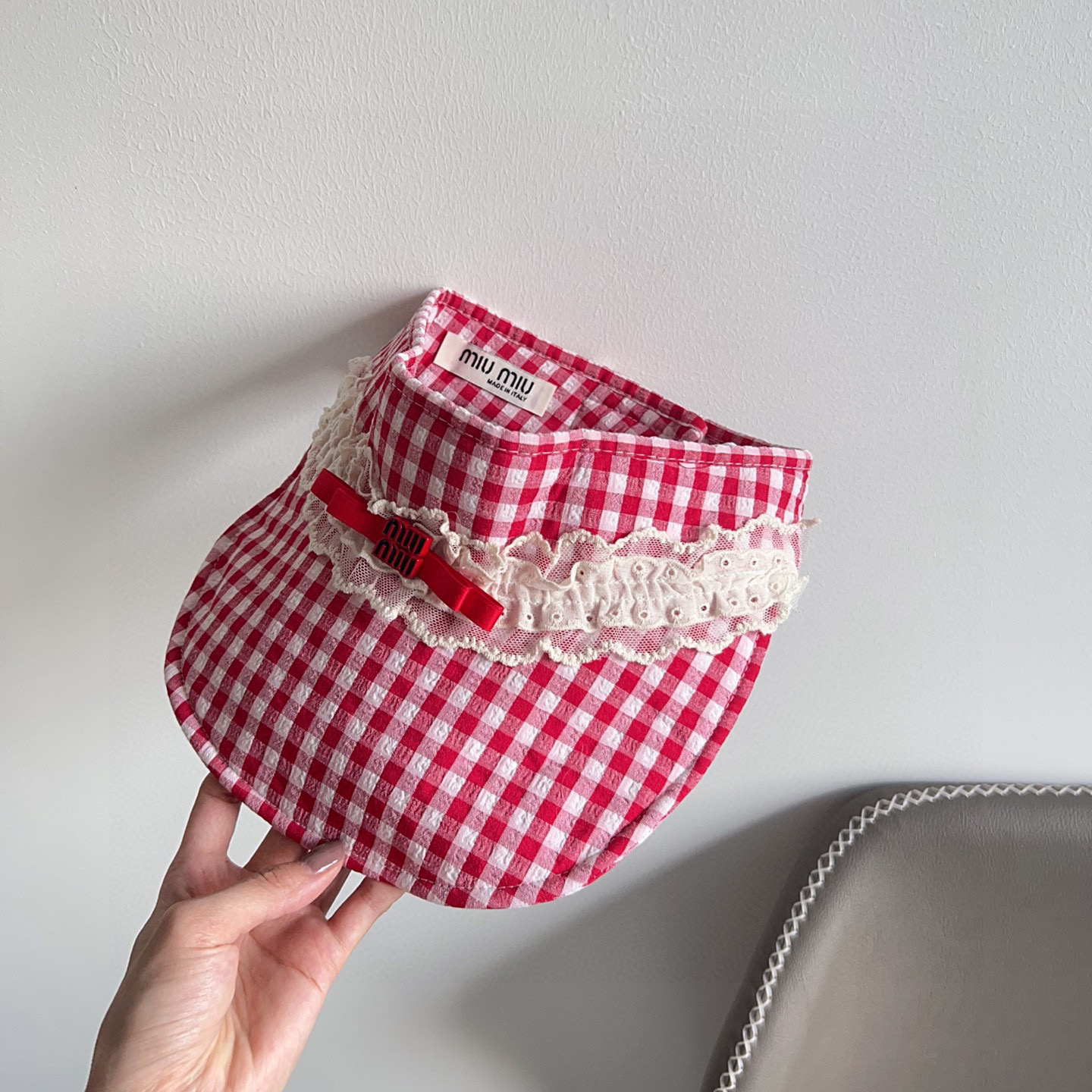 💛配防尘袋 【MIUMIU缪缪】2025新款独家度假风遮阳帽空顶帽，🔆遮阳百搭～休闲出街神器