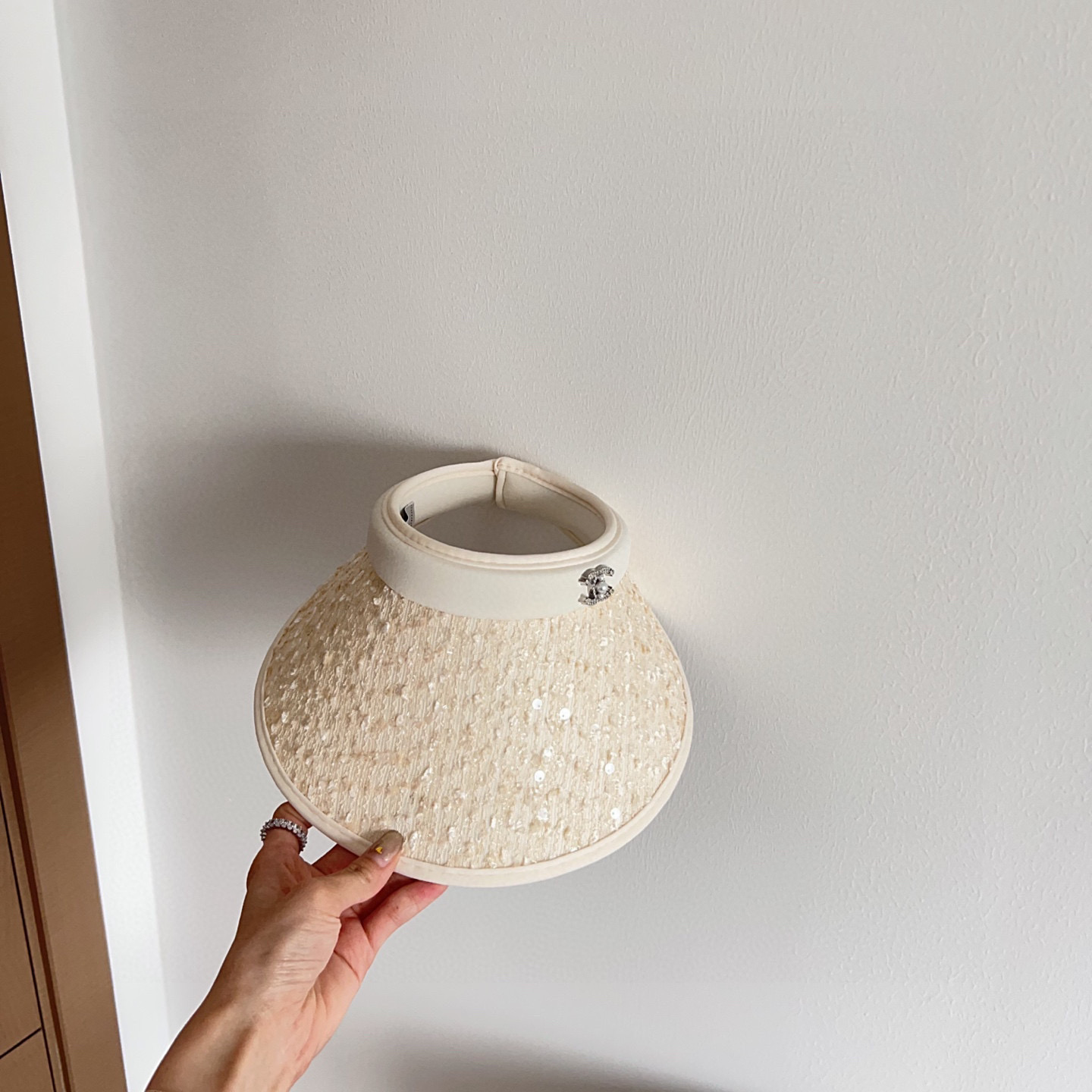 💛配防尘袋 【CHANEL香奈儿】2025新款独家款小香亮片遮阳帽空顶帽，🔆遮阳百搭～休闲出街神器