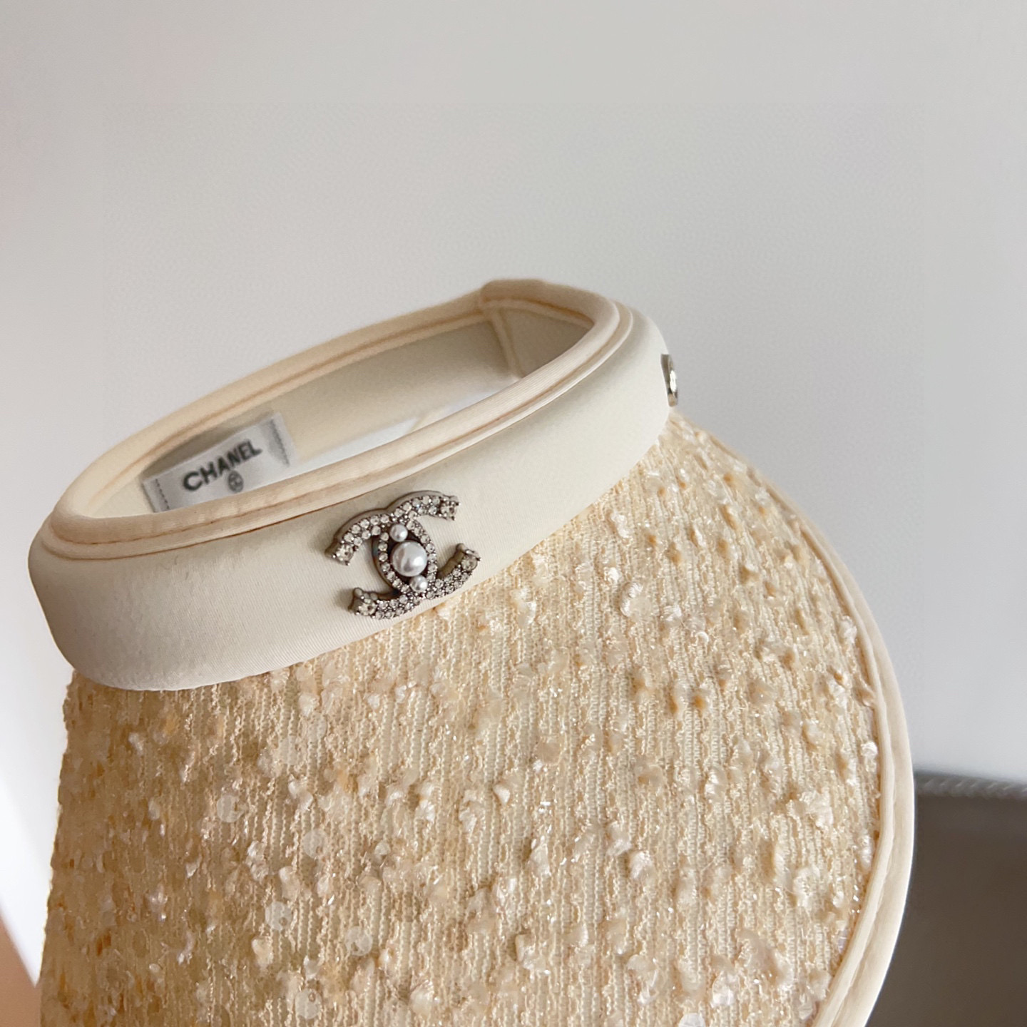 💛配防尘袋 【CHANEL香奈儿】2025新款独家款小香亮片遮阳帽空顶帽，🔆遮阳百搭～休闲出街神器