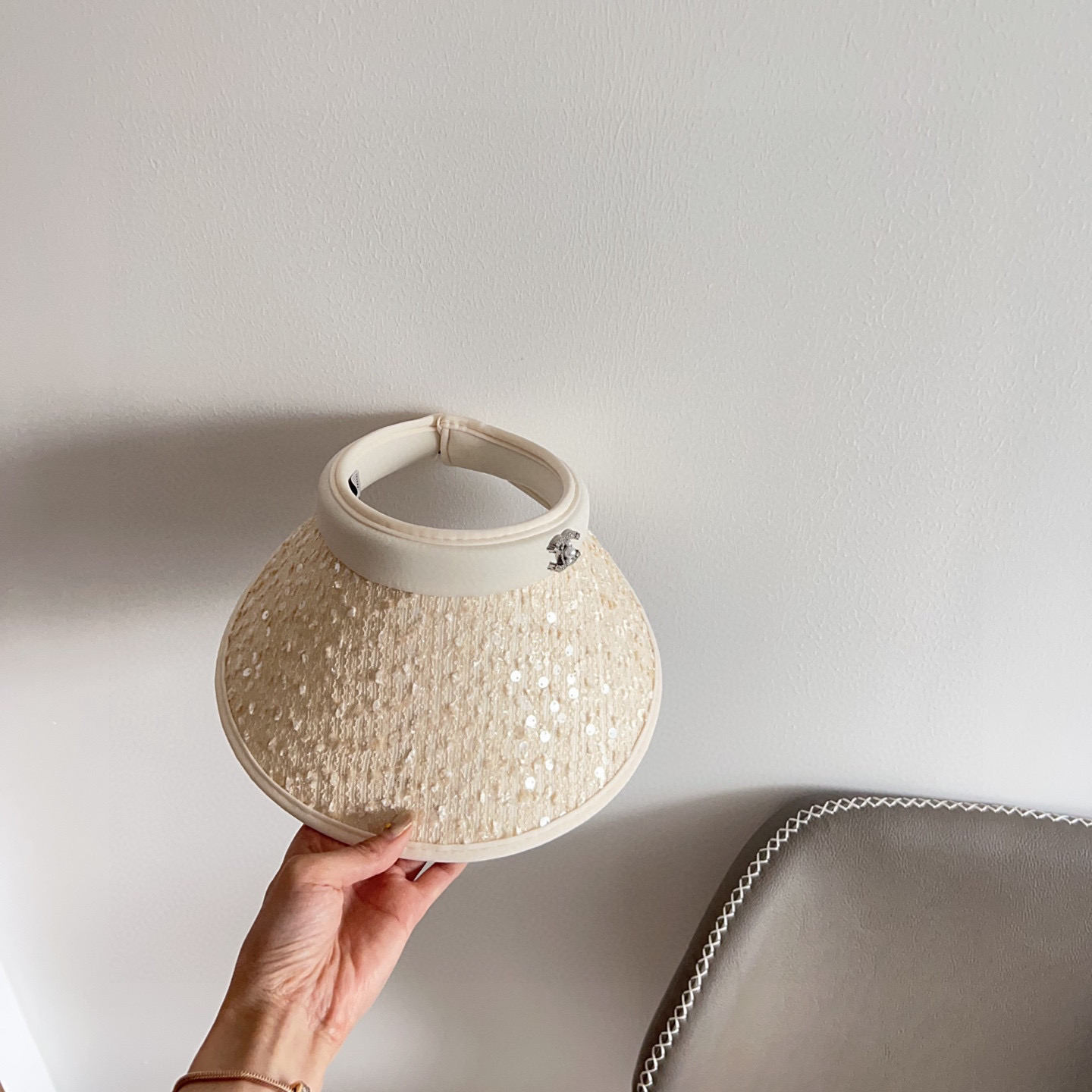 💛配防尘袋 【CHANEL香奈儿】2025新款独家款小香亮片遮阳帽空顶帽，🔆遮阳百搭～休闲出街神器