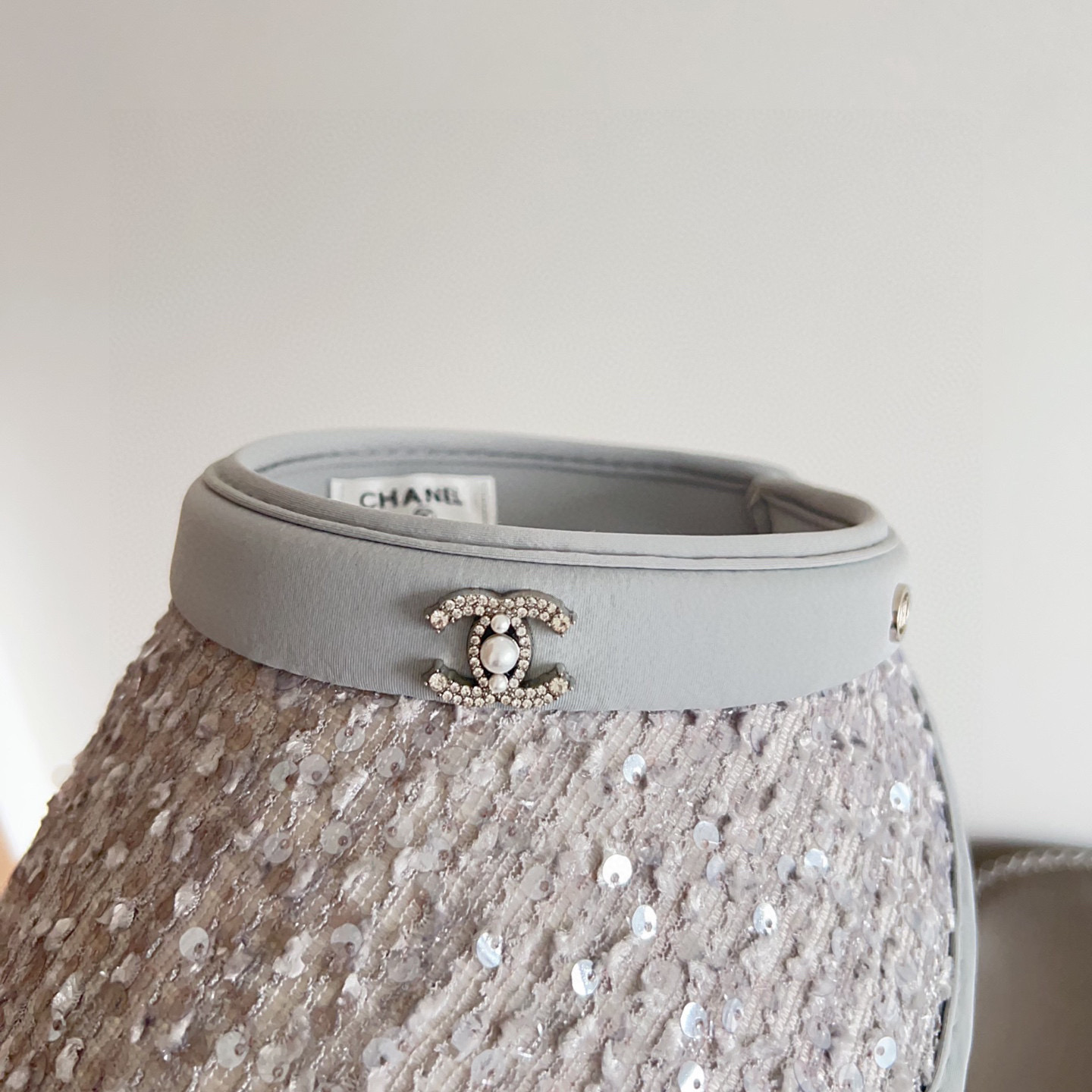 💛配防尘袋 【CHANEL香奈儿】2025新款独家款小香亮片遮阳帽空顶帽，🔆遮阳百搭～休闲出街神器