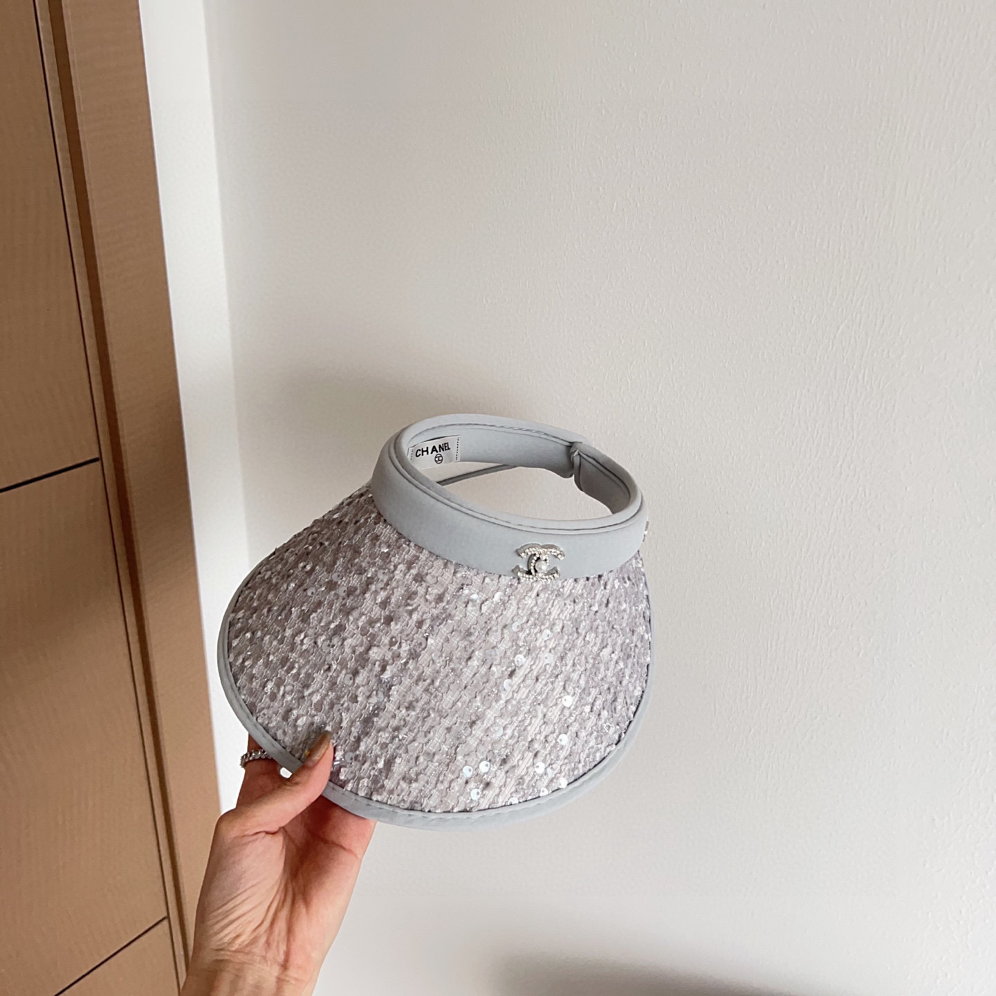 💛配防尘袋 【CHANEL香奈儿】2025新款独家款小香亮片遮阳帽空顶帽，🔆遮阳百搭～休闲出街神器