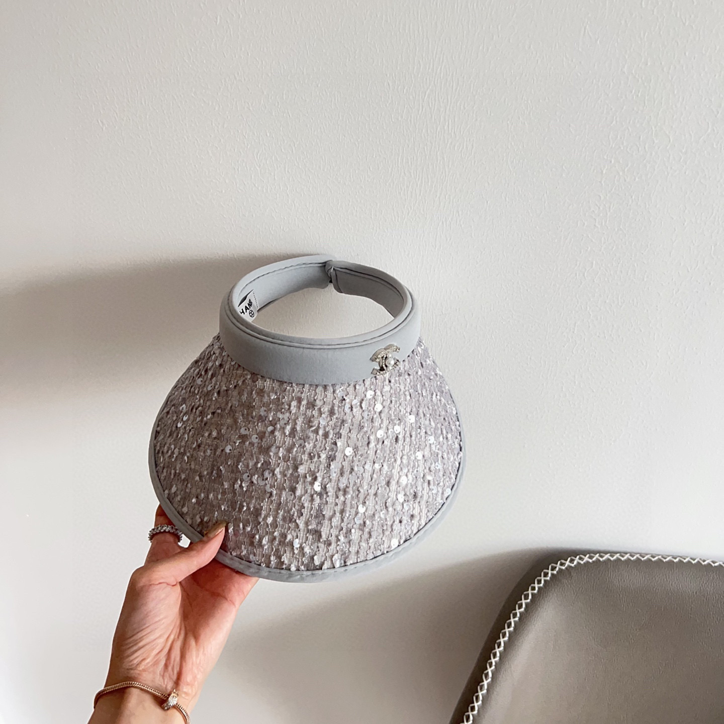 💛配防尘袋 【CHANEL香奈儿】2025新款独家款小香亮片遮阳帽空顶帽，🔆遮阳百搭～休闲出街神器