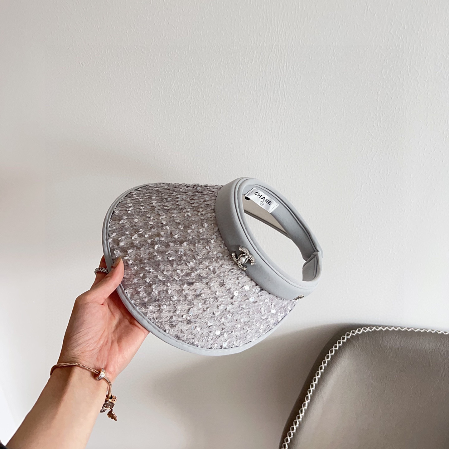 💛配防尘袋 【CHANEL香奈儿】2025新款独家款小香亮片遮阳帽空顶帽，🔆遮阳百搭～休闲出街神器