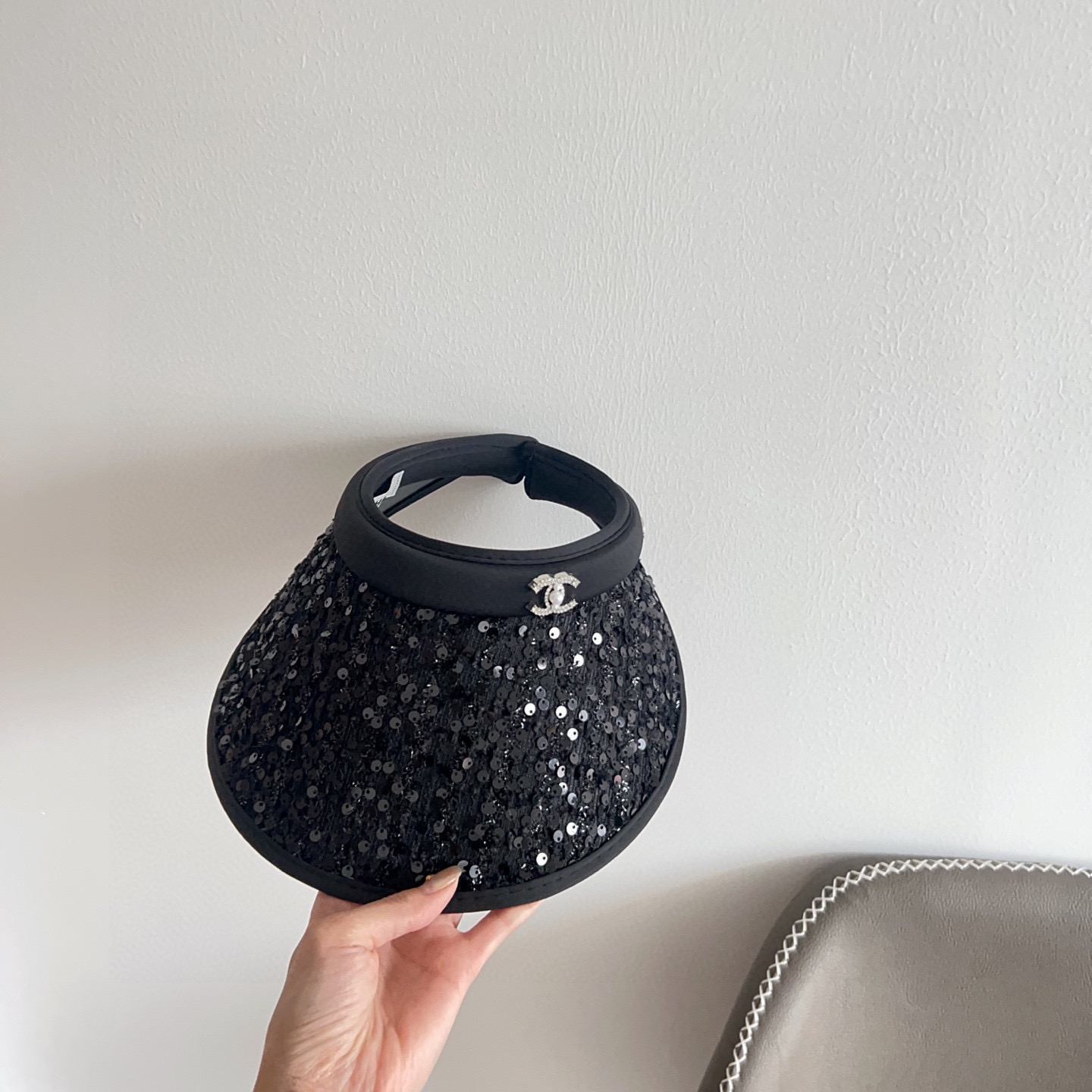 💛配防尘袋 【CHANEL香奈儿】2025新款独家款小香亮片遮阳帽空顶帽，🔆遮阳百搭～休闲出街神器