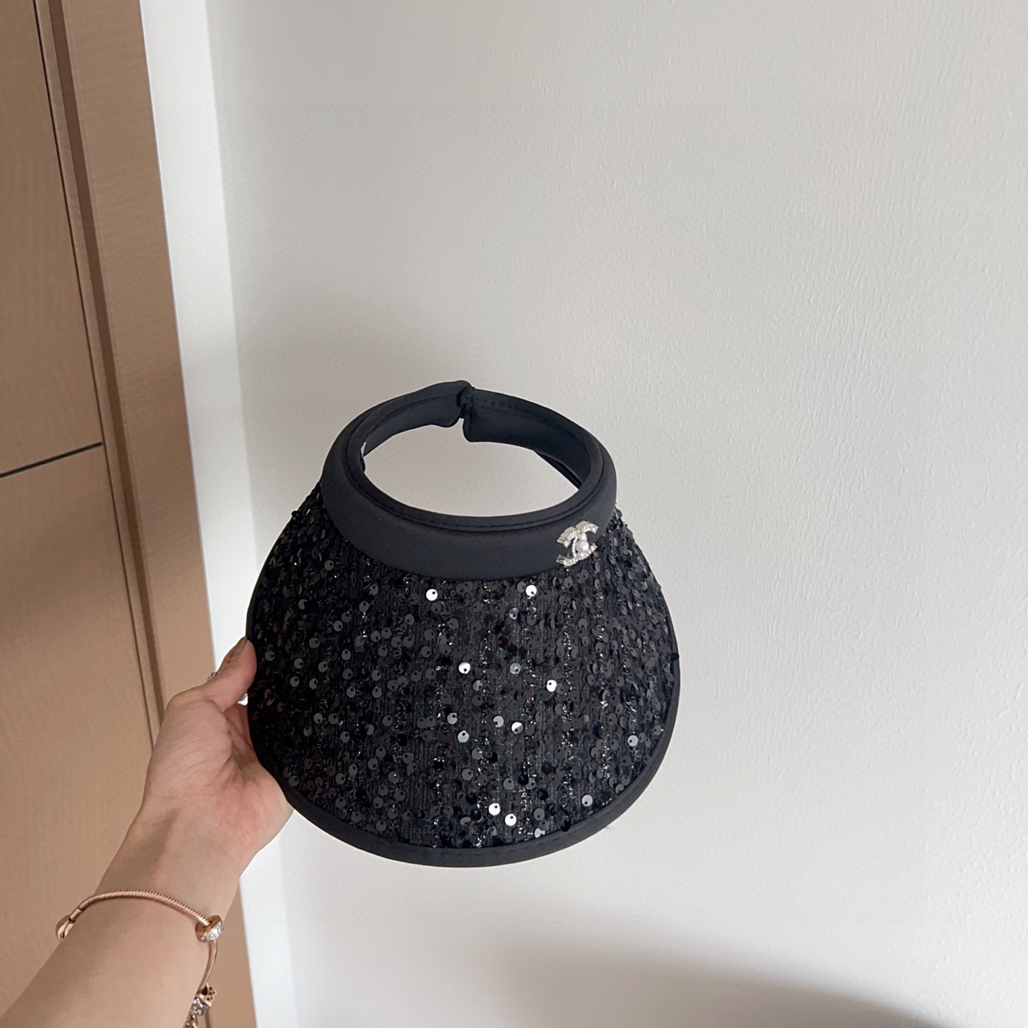 💛配防尘袋 【CHANEL香奈儿】2025新款独家款小香亮片遮阳帽空顶帽，🔆遮阳百搭～休闲出街神器