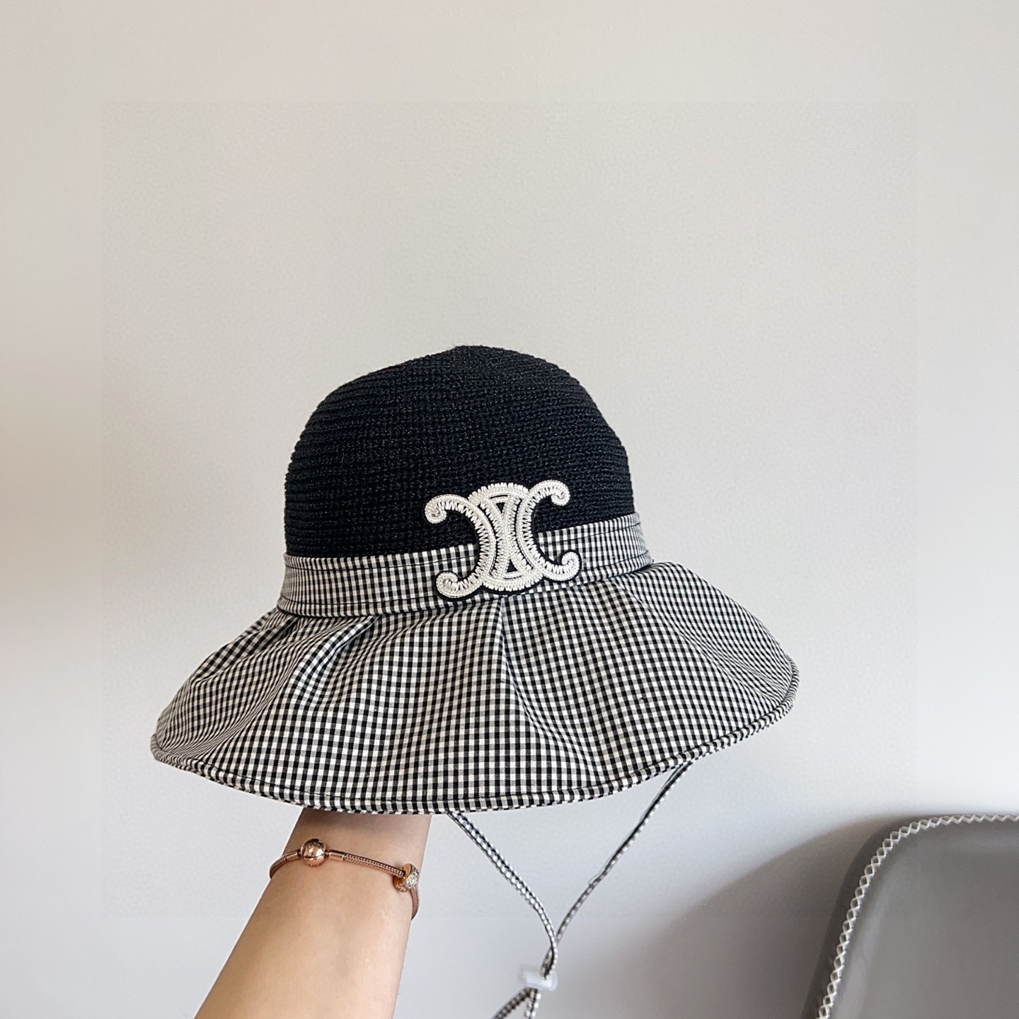 💛配防尘袋【CELINE赛琳】2025新款格纹遮阳度假风渔夫帽，🔆百搭日常款～出街必备