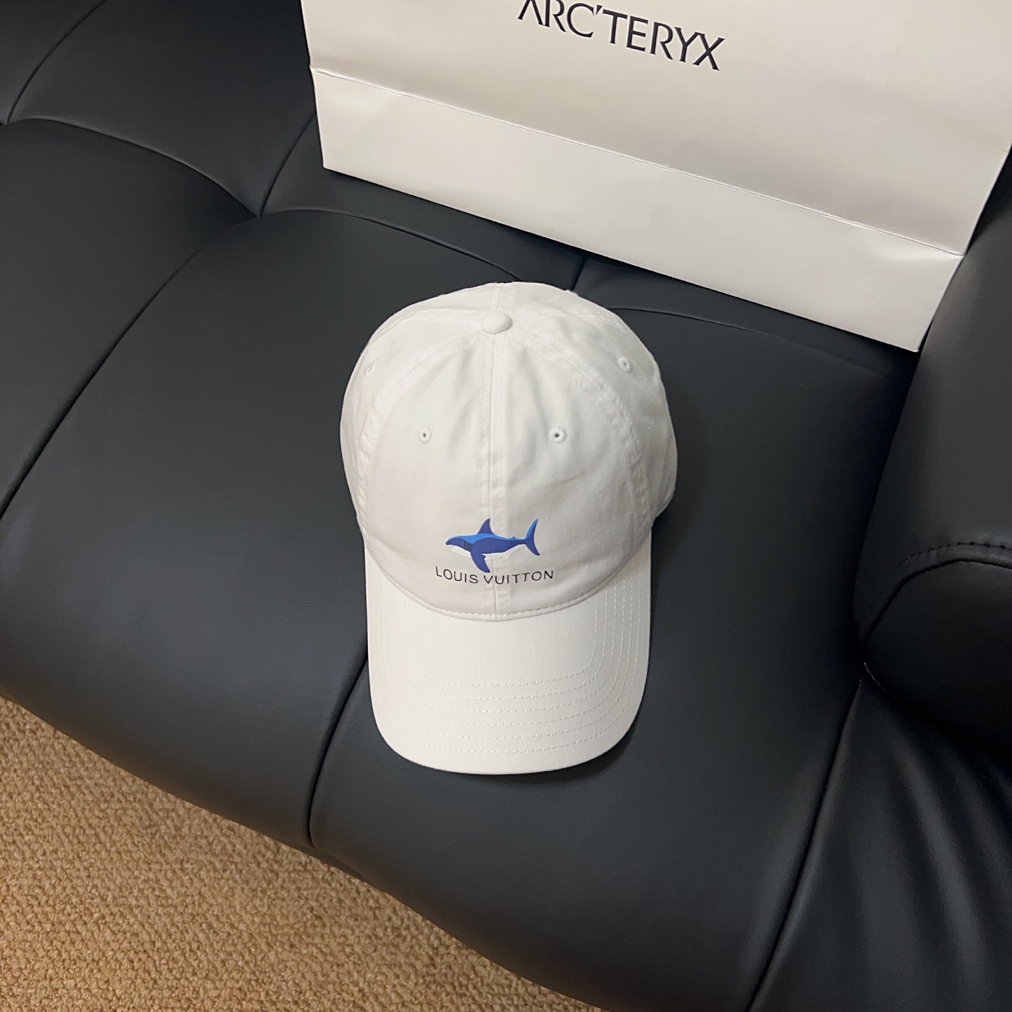 💛配防尘袋。【LV路易威登】2025新款图案简约棒球帽，男女款大牌出街～日常搭配