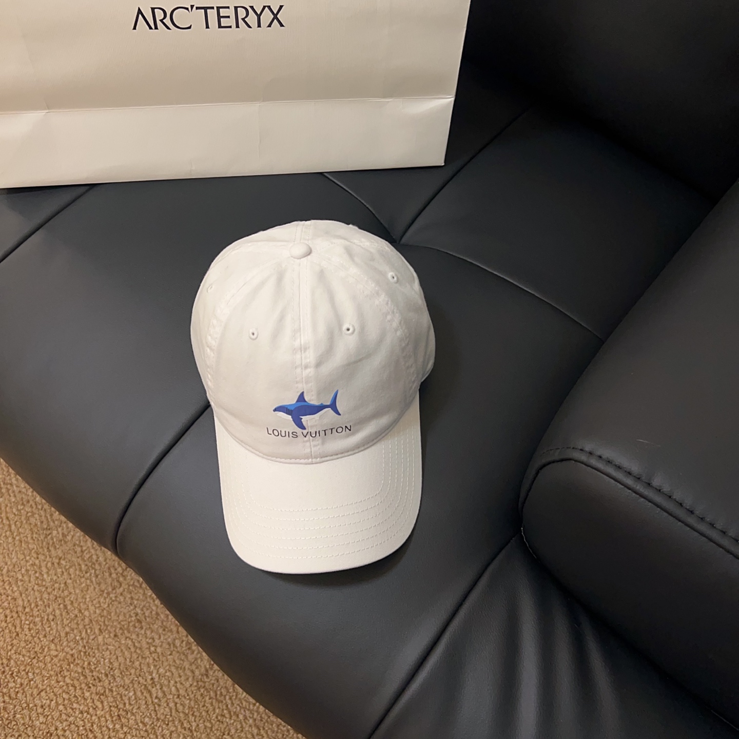 💛配防尘袋。【LV路易威登】2025新款图案简约棒球帽，男女款大牌出街～日常搭配