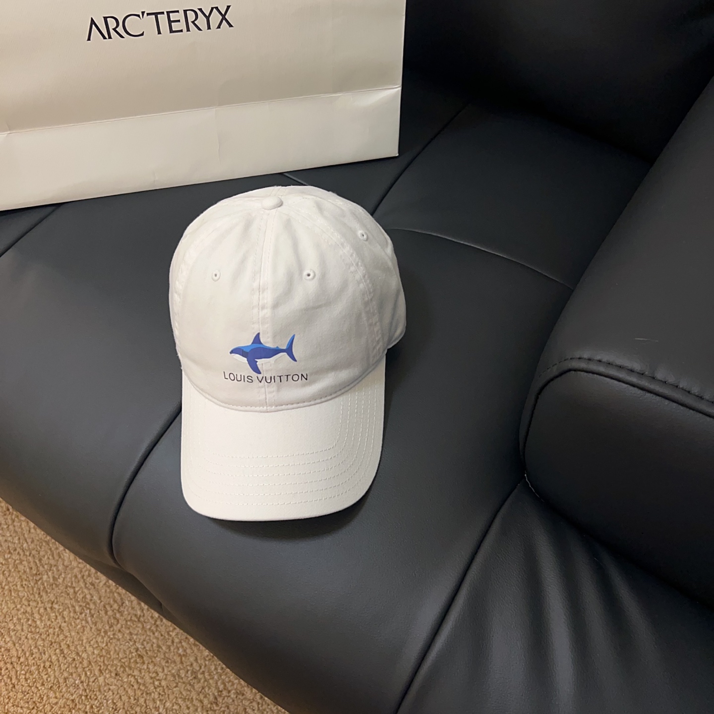 💛配防尘袋。【LV路易威登】2025新款图案简约棒球帽，男女款大牌出街～日常搭配