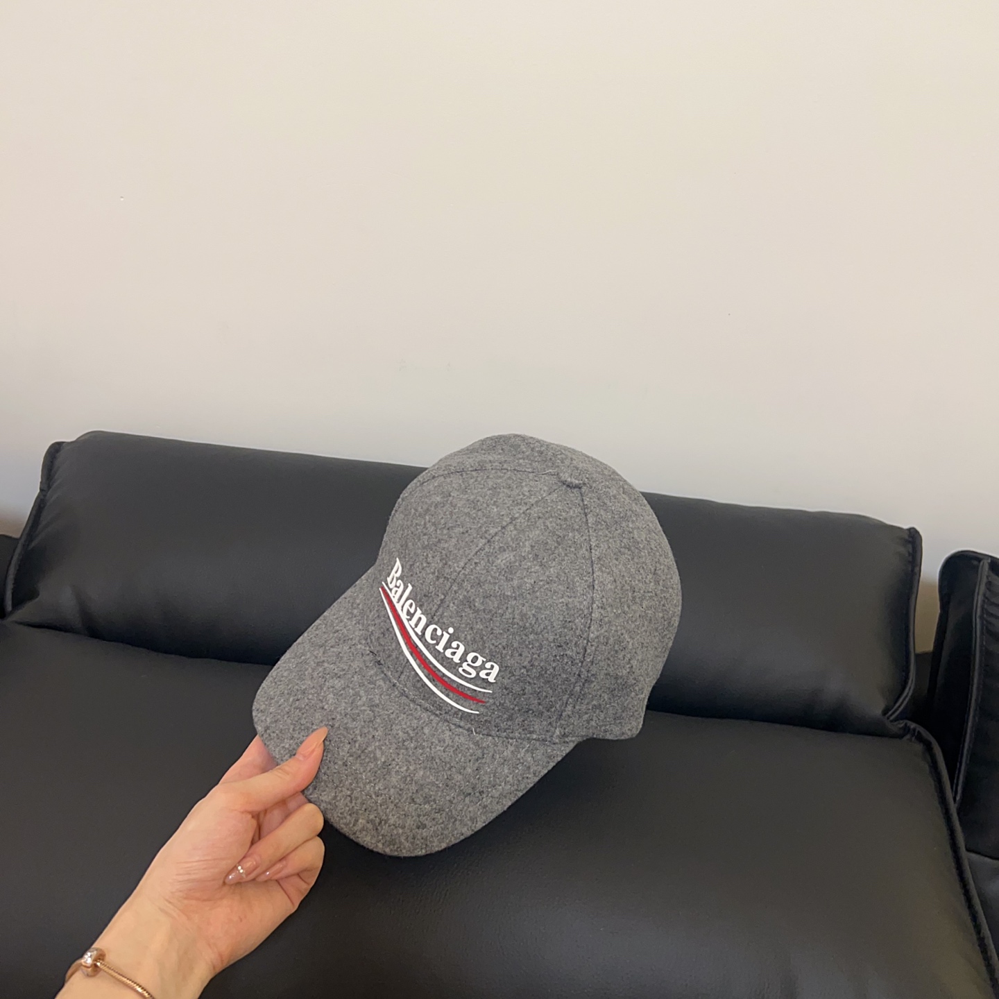 💛配防尘袋。【balenciaga 巴黎世家】2025秋冬新款羊绒棒球帽，男女款大牌出街～日常搭配