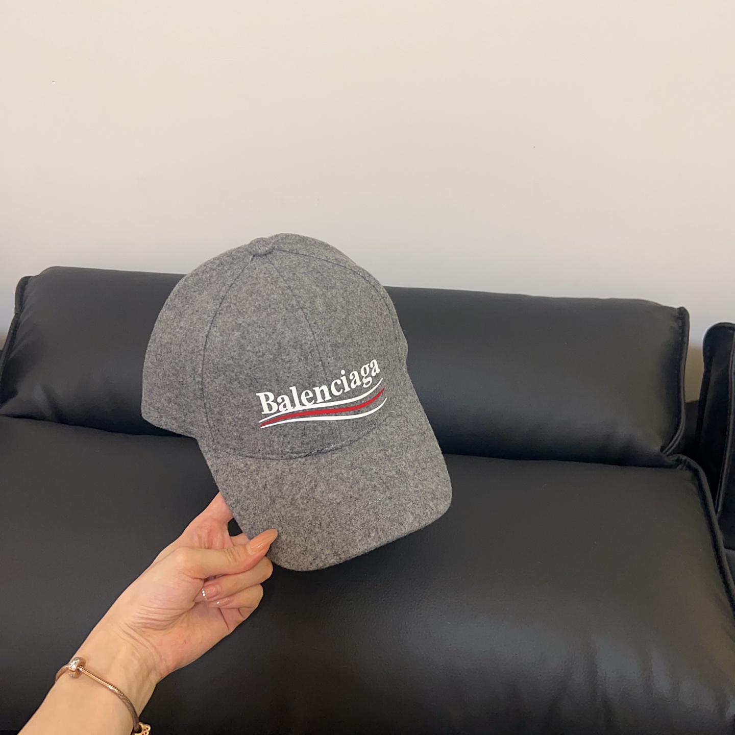 💛配防尘袋。【balenciaga 巴黎世家】2025秋冬新款羊绒棒球帽，男女款大牌出街～日常搭配