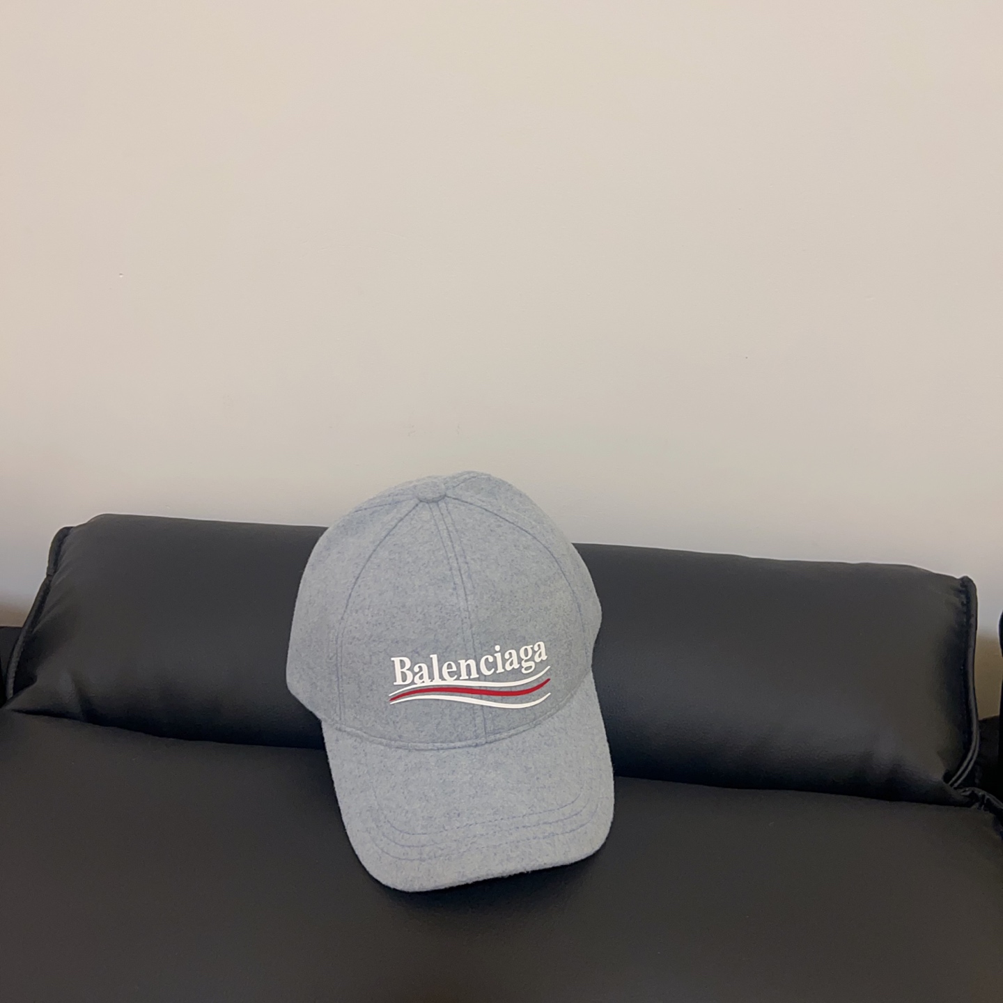 💛配防尘袋。【balenciaga 巴黎世家】2025秋冬新款羊绒棒球帽，男女款大牌出街～日常搭配