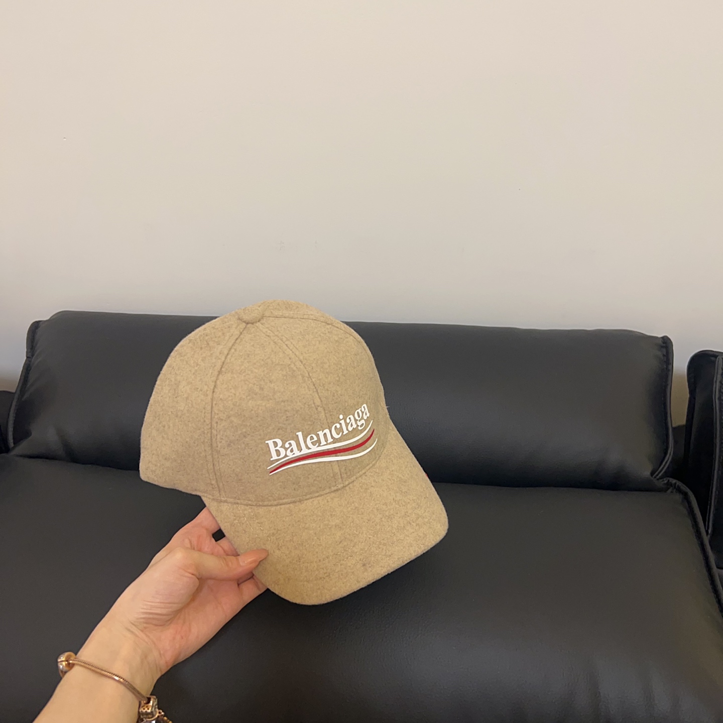 💛配防尘袋。【balenciaga 巴黎世家】2025秋冬新款羊绒棒球帽，男女款大牌出街～日常搭配