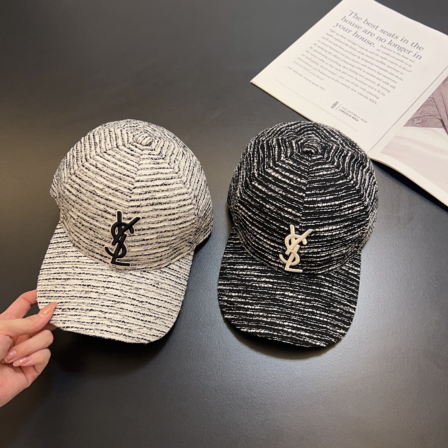💛配防尘袋。【YSL圣罗兰】2025秋冬新款条纹羊绒棒球帽，男女款大牌出街～日常搭配