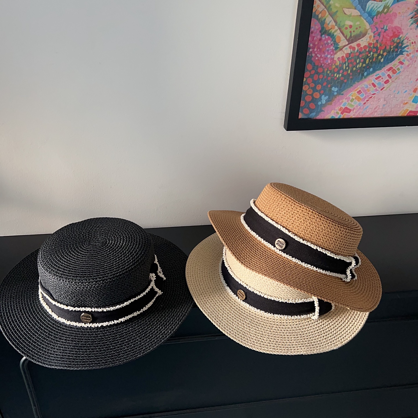 💛配防尘袋.  【MIUMIU缪缪】2025新款大牌织带度假遮阳盆帽草帽，出街旅行单品