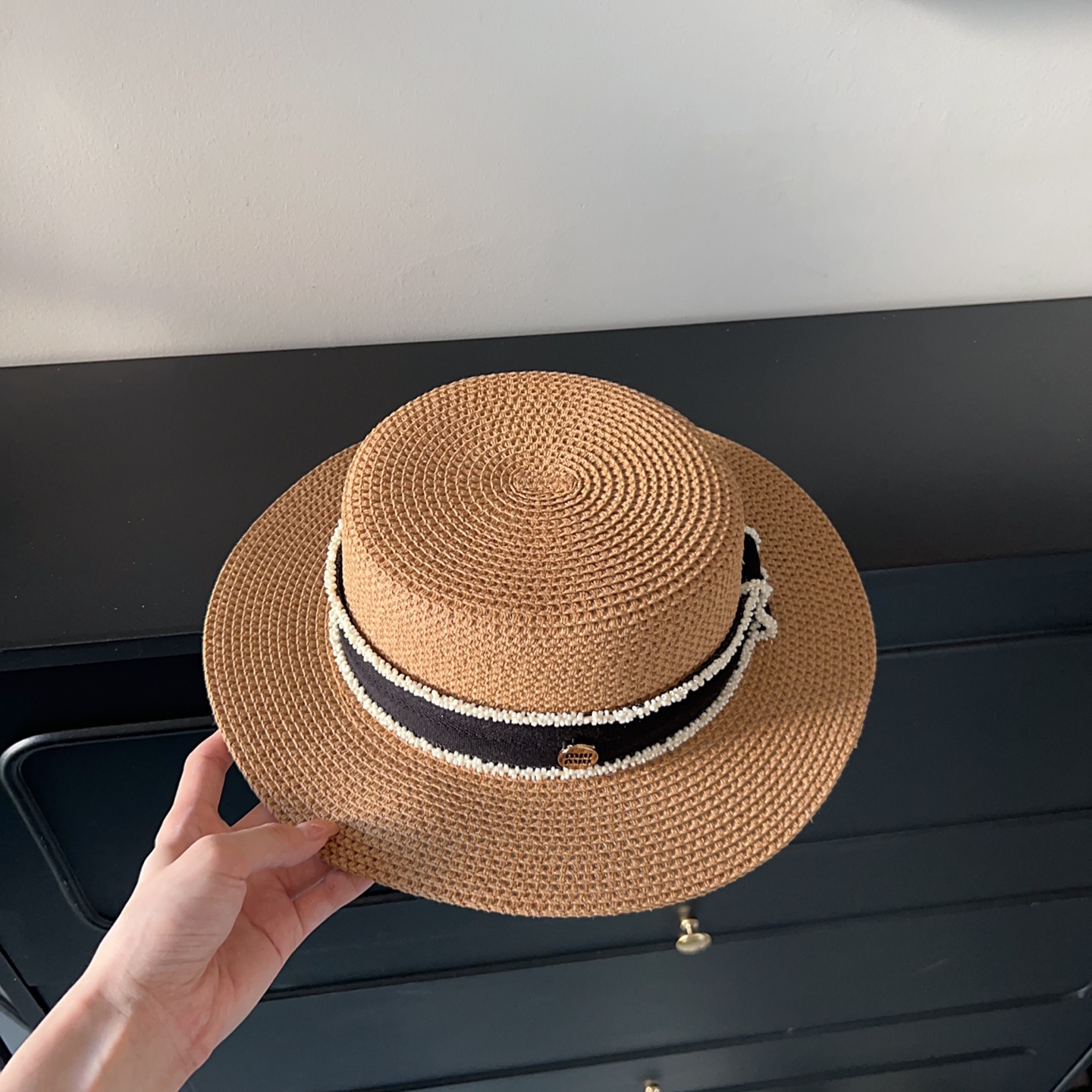 💛配防尘袋.  【MIUMIU缪缪】2025新款大牌织带度假遮阳盆帽草帽，出街旅行单品