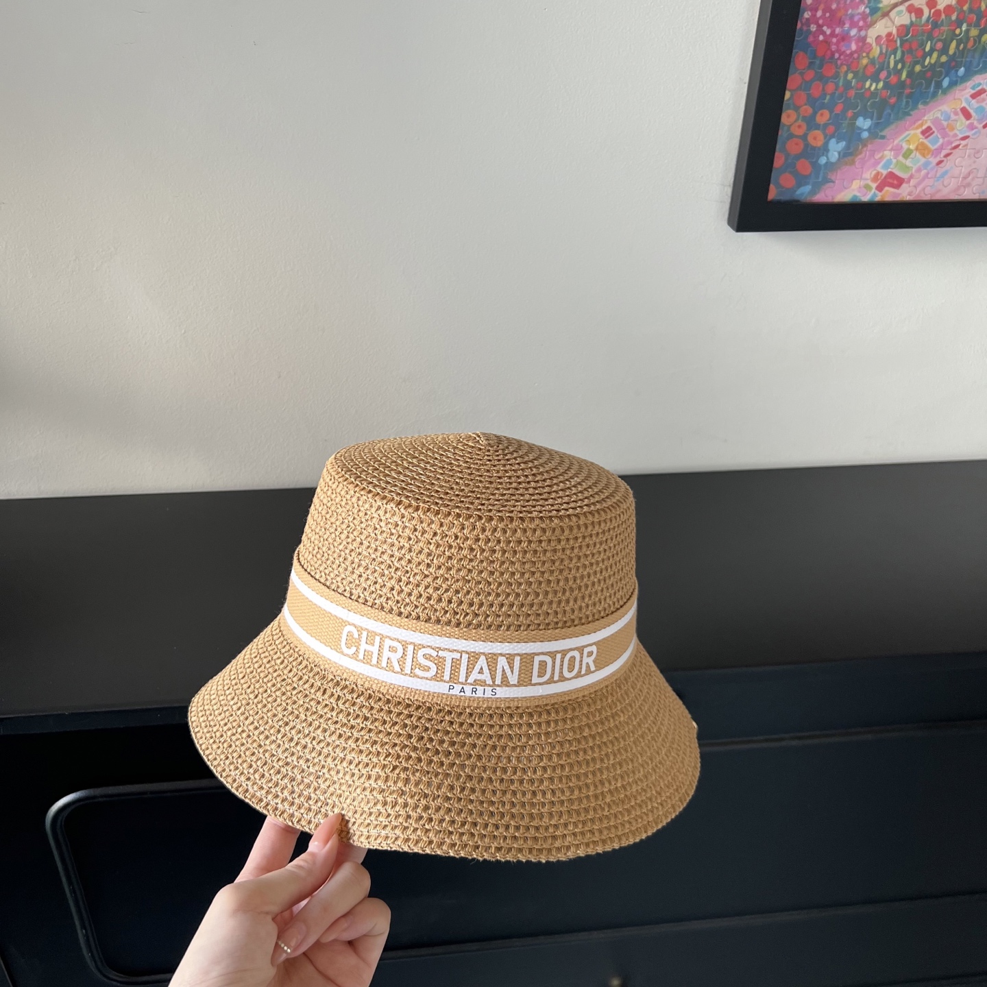 💛配防尘袋.  【DIOR迪奥】2025新款大牌织带百搭盆帽草帽，出街日常单品