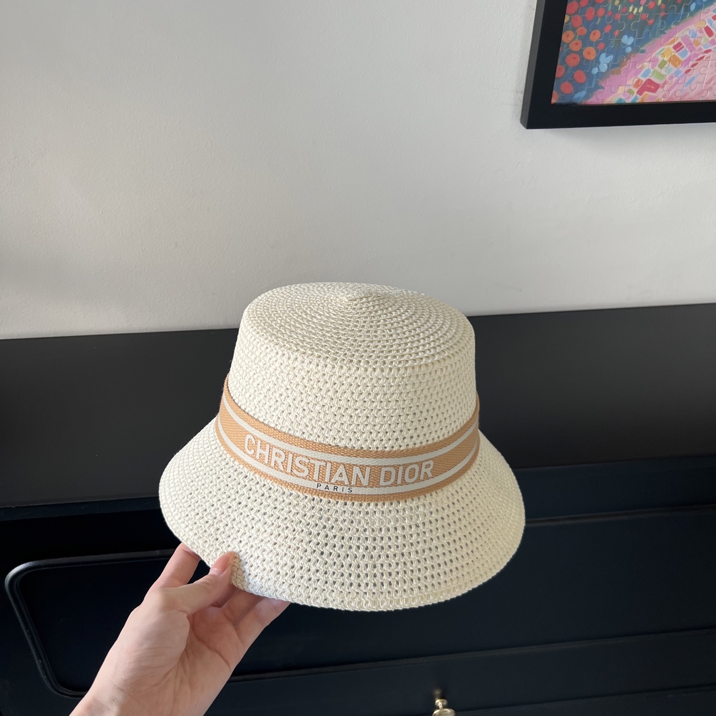 💛配防尘袋.  【DIOR迪奥】2025新款大牌织带百搭盆帽草帽，出街日常单品