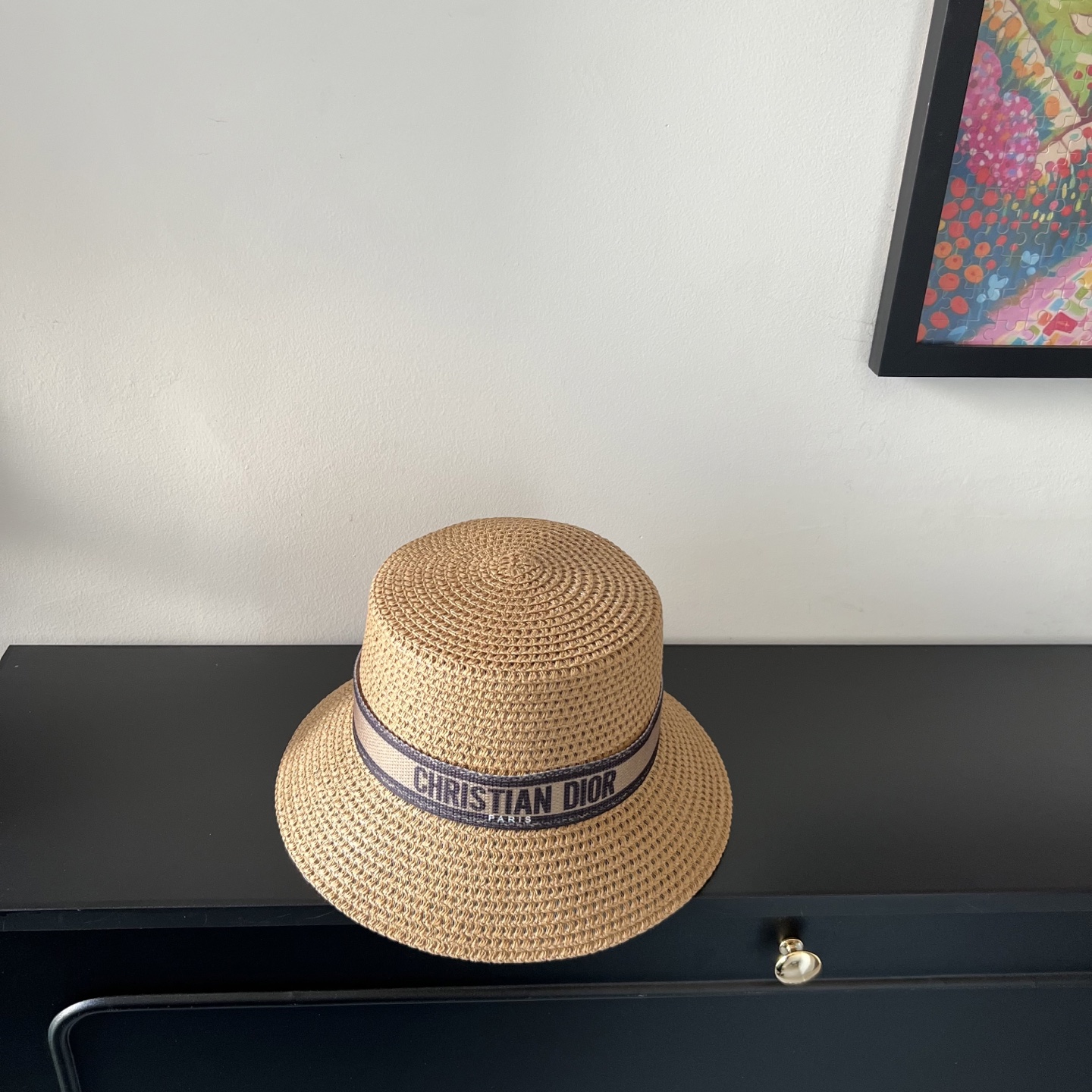 💛配防尘袋.  【DIOR迪奥】2025新款大牌织带百搭盆帽草帽，出街日常单品
