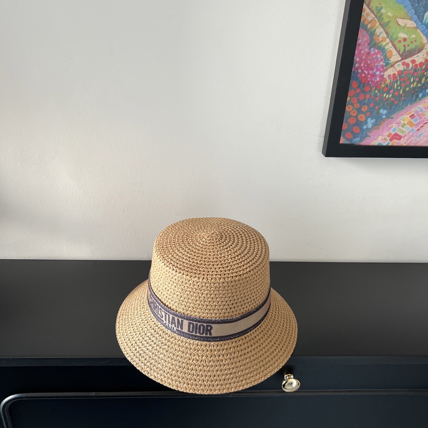 💛配防尘袋.  【DIOR迪奥】2025新款大牌织带百搭盆帽草帽，出街日常单品