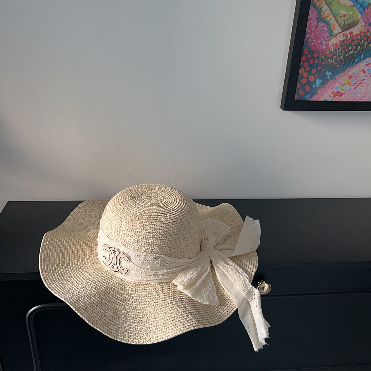 💛配防尘袋.  【CELINE赛琳】2025新款大牌织带百搭荷叶边草帽，出街日常单品