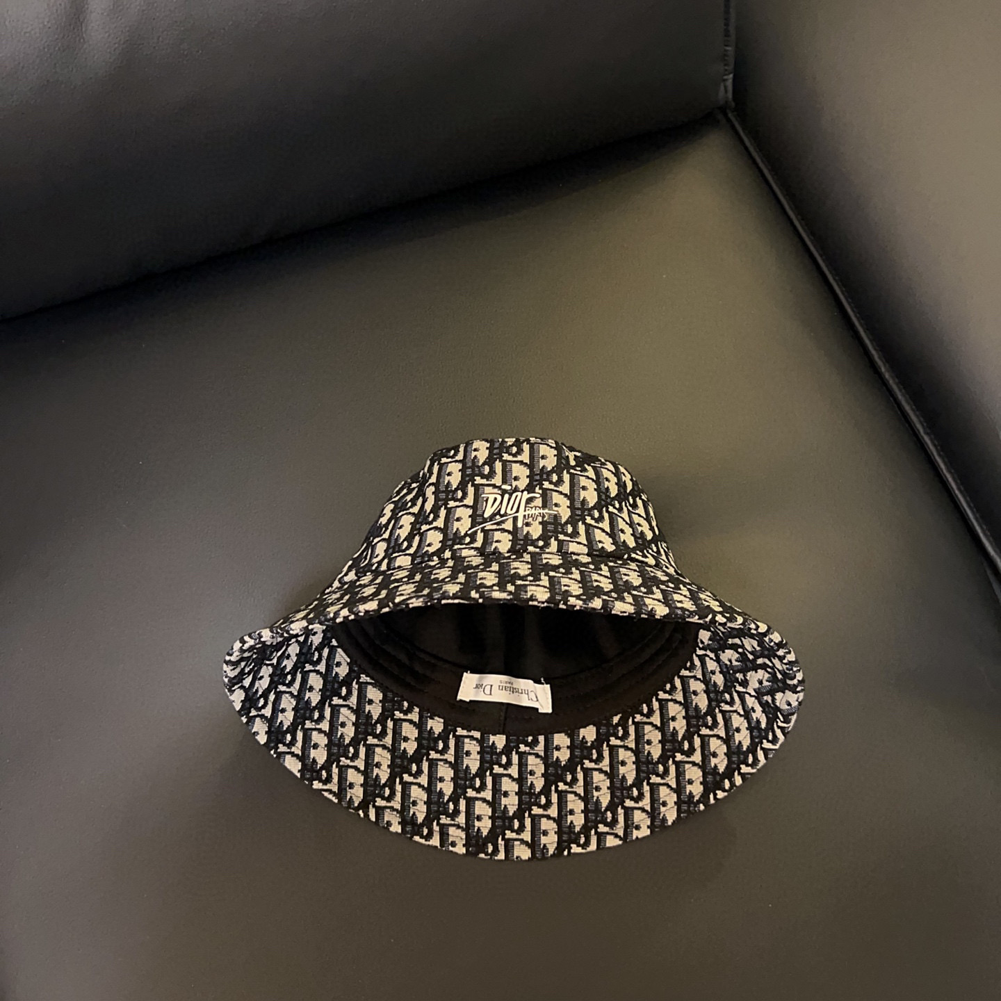 💛配防尘袋【DIOR迪奥】2025新款专柜大牌男女款简约渔夫帽，🔆百搭日常款～出街必备