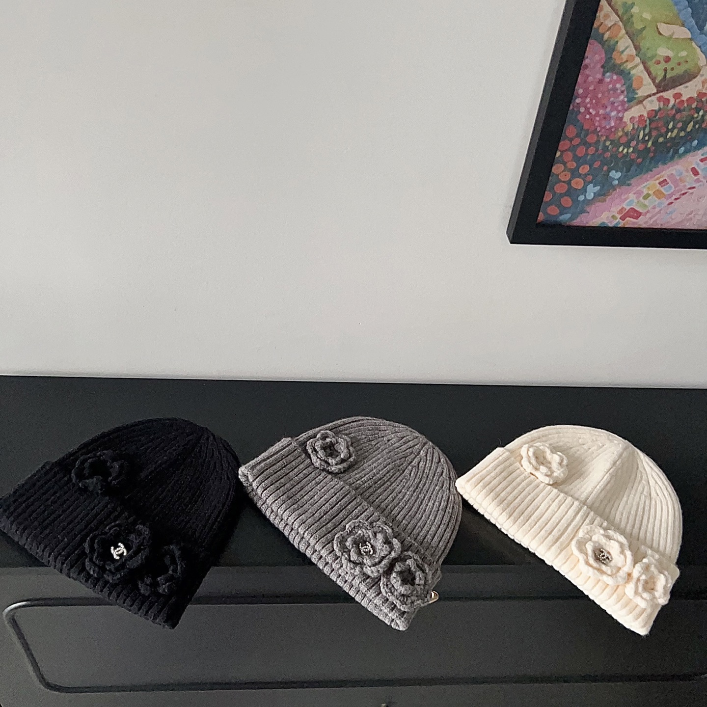 💛配防尘袋。【CHANEL香奈儿】2025新款小香风山茶花针织毛线帽，独家新款～韩版针织温柔单品