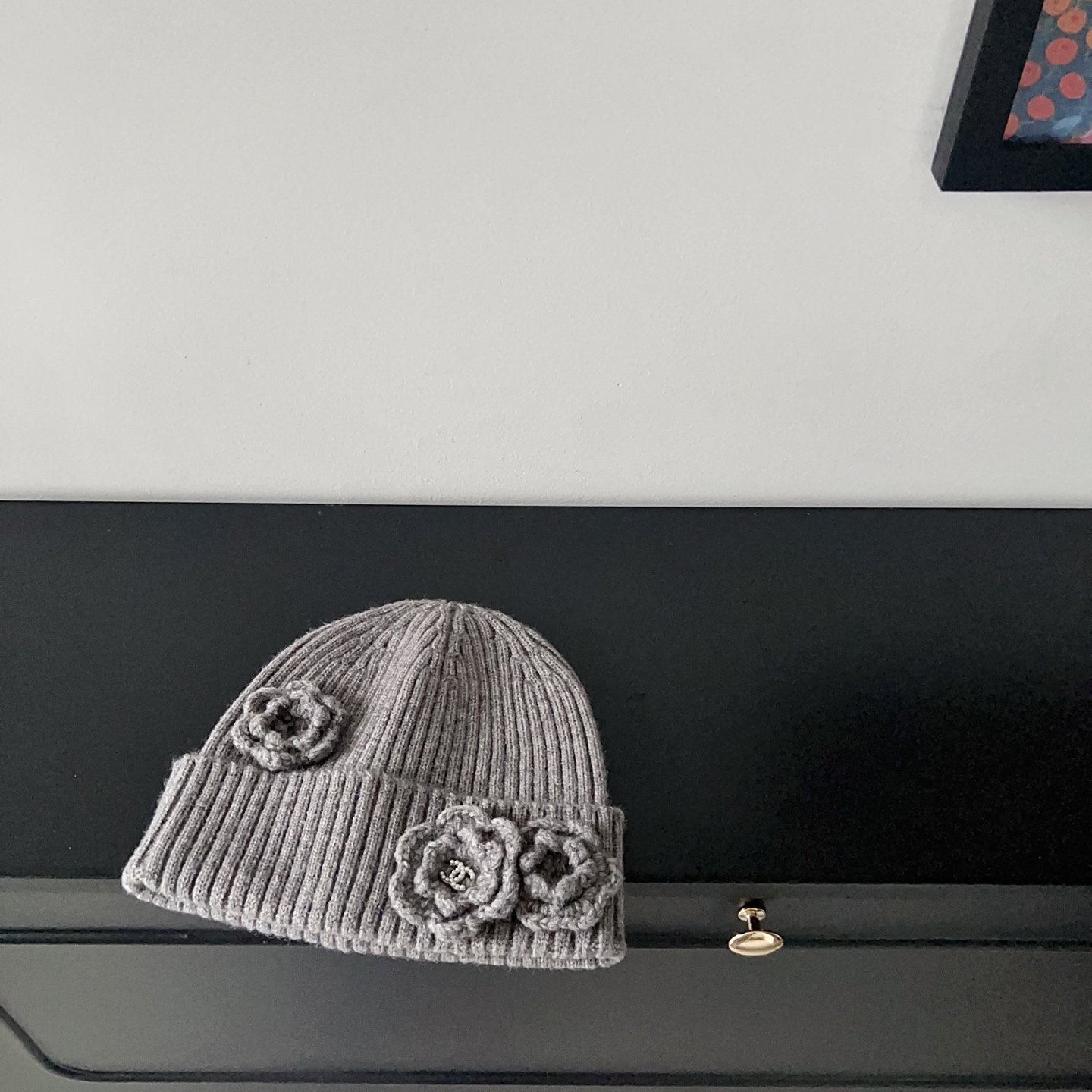 💛配防尘袋。【CHANEL香奈儿】2025新款小香风山茶花针织毛线帽，独家新款～韩版针织温柔单品