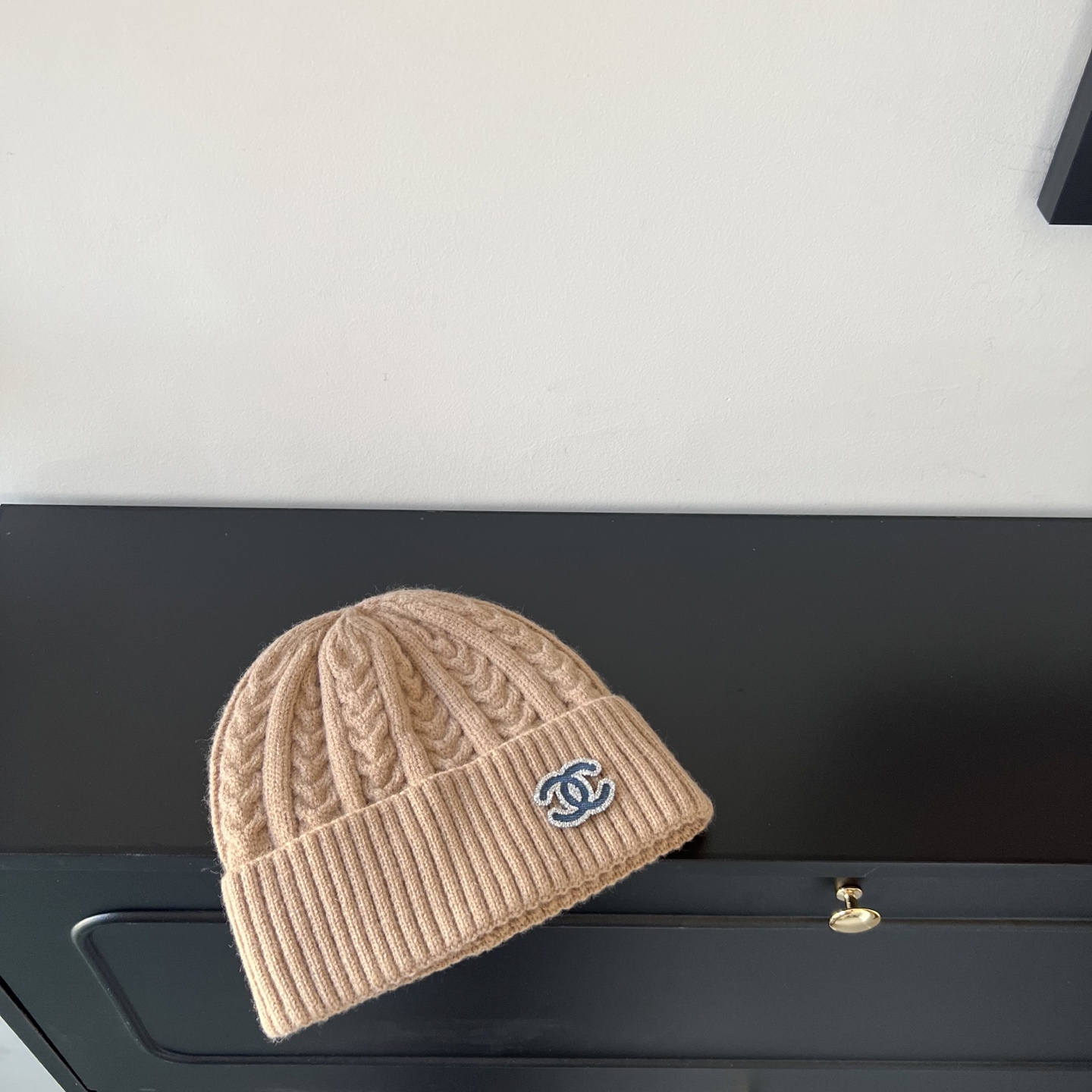 💛配防尘袋。【CHANEL香奈儿】2025新款小香风麻花针织毛线帽，独家新款～韩版针织单品