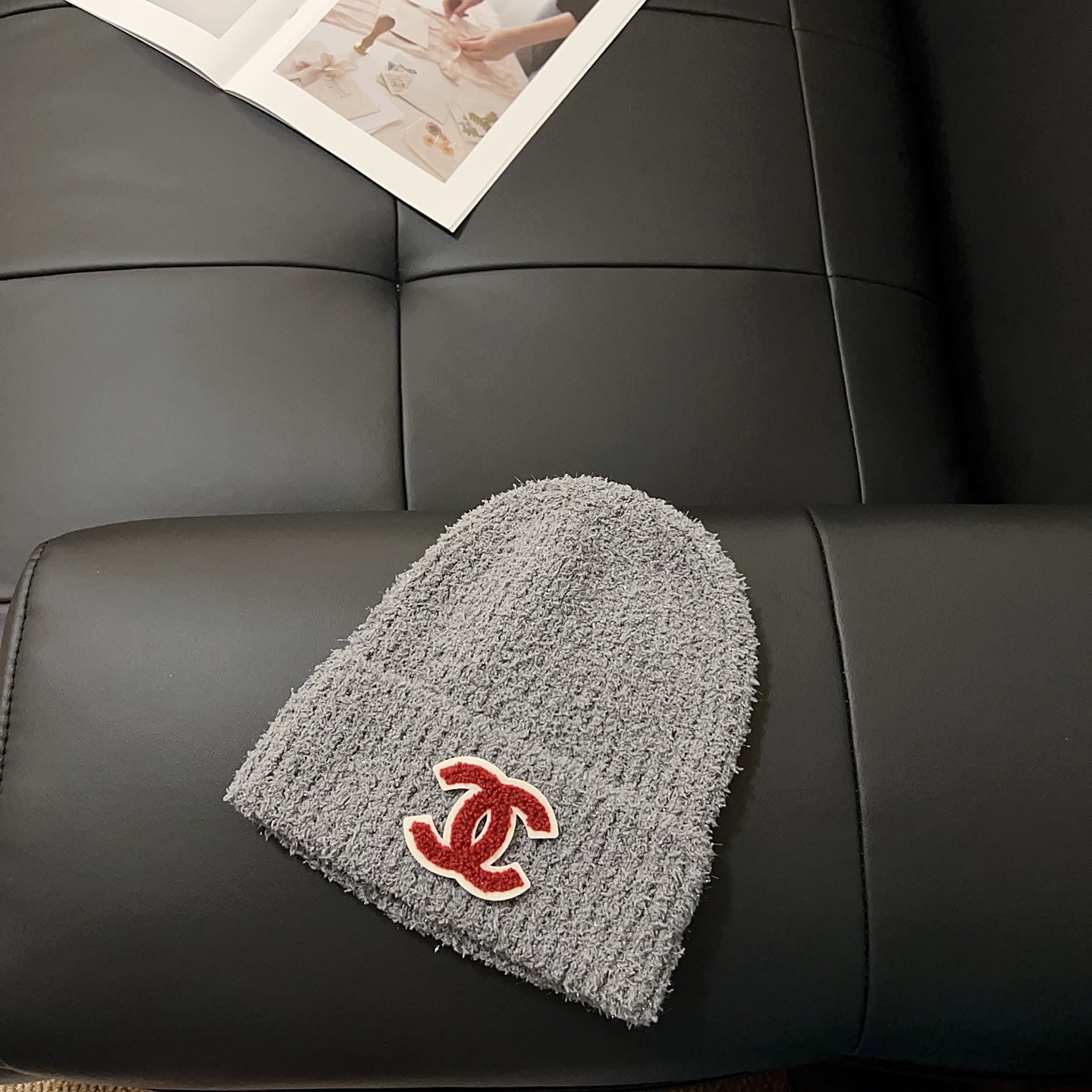 💛配防尘袋。【CHANEL香奈儿】2025新款小香风亮丝毛线帽，独家新款～韩版针织单品