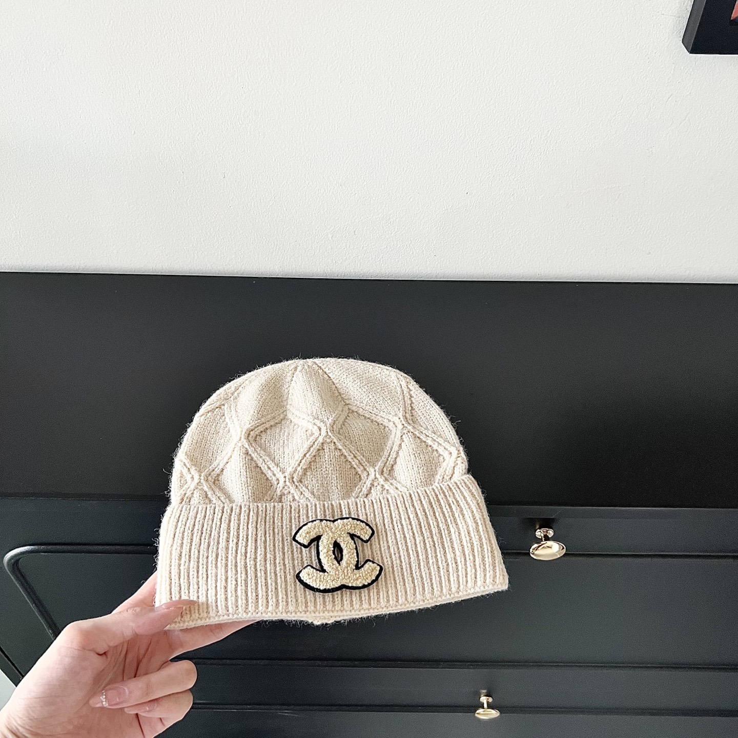 💛配防尘袋。【CHANEL香奈儿】2025新款男女款针织毛线帽，独家新款～韩版单品