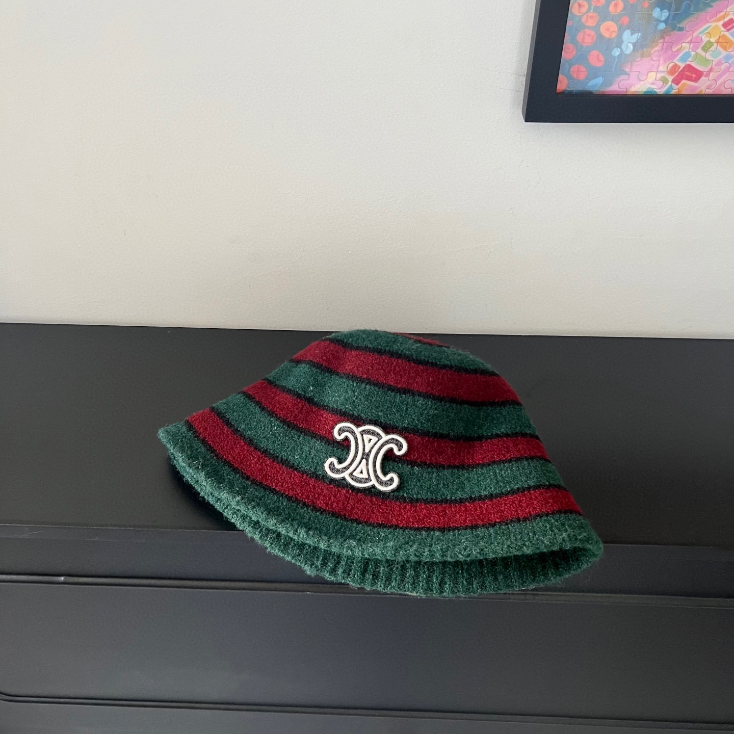 💛配防尘袋【Celine赛琳】2025秋冬新款羊绒条纹拼色渔夫帽独特设计～复古文艺的一款