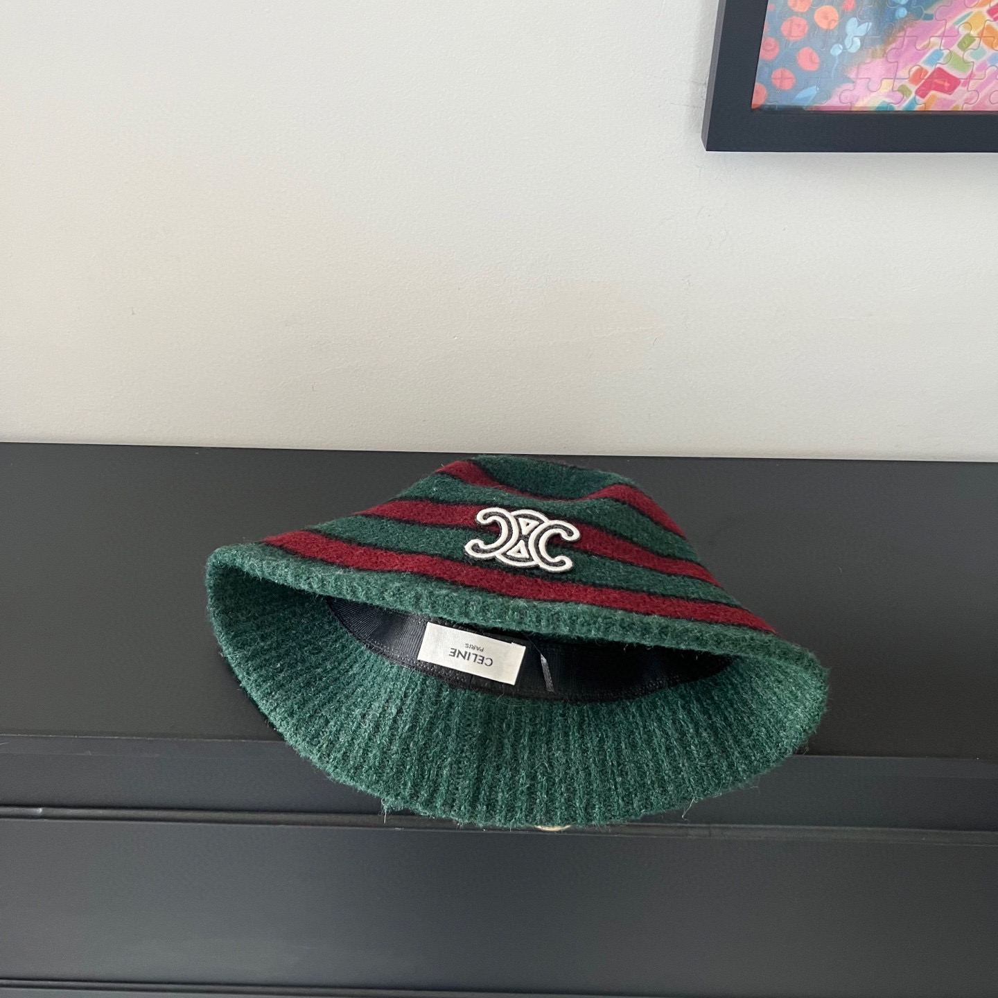 💛配防尘袋【Celine赛琳】2025秋冬新款羊绒条纹拼色渔夫帽独特设计～复古文艺的一款