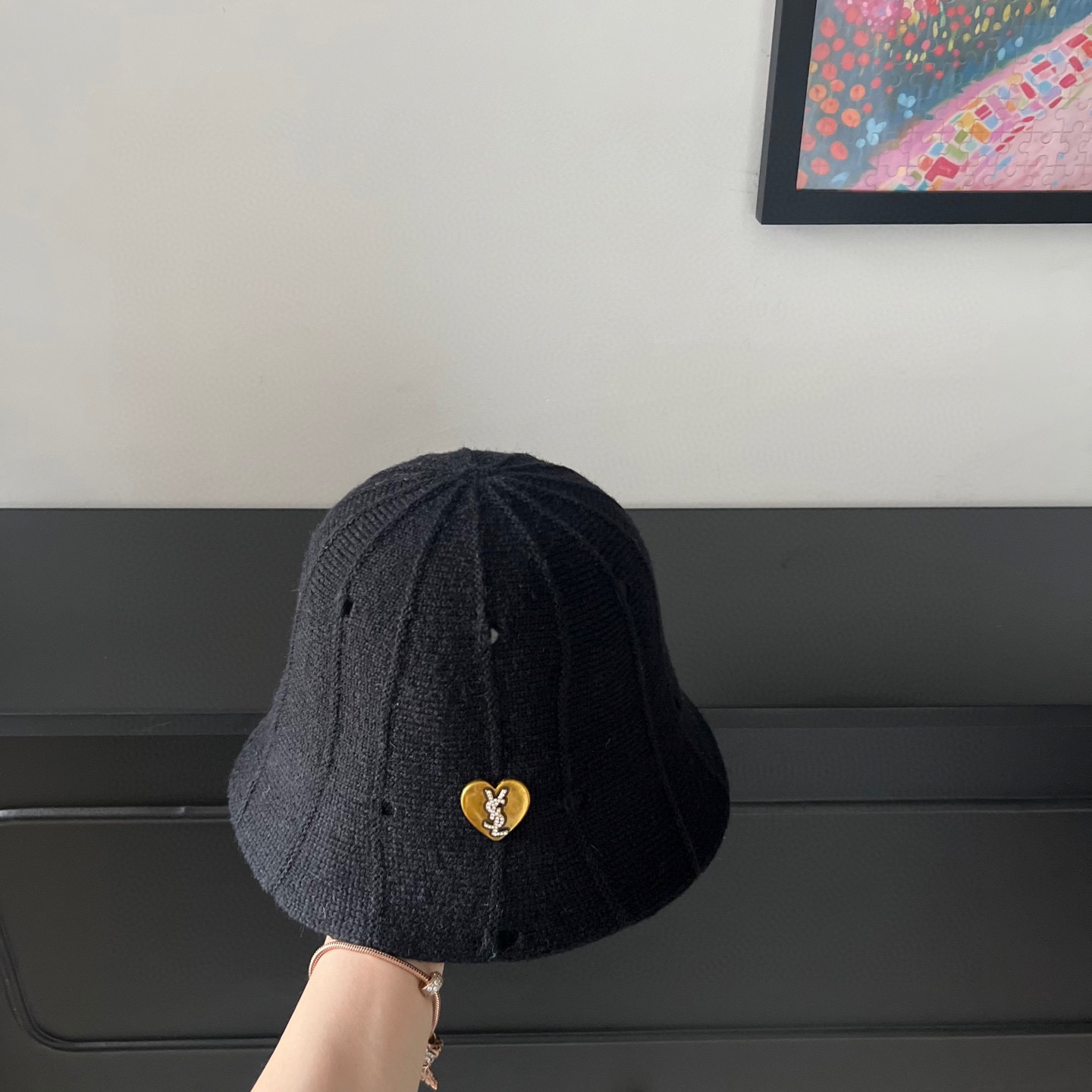 💛配防尘袋【YSL圣罗兰】2025秋冬新款不规则简约纹路渔夫帽桶帽，独特设计～复古文艺的一款