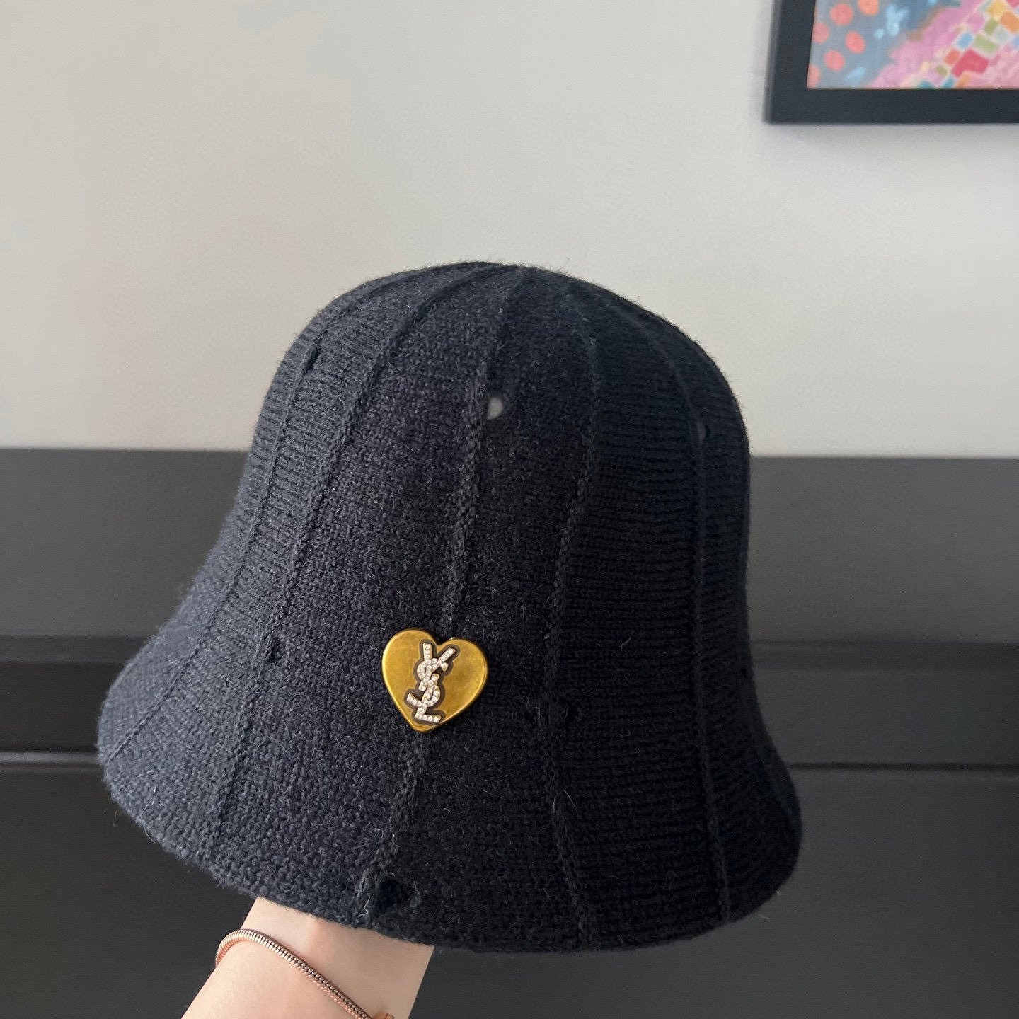 💛配防尘袋【YSL圣罗兰】2025秋冬新款不规则简约纹路渔夫帽桶帽，独特设计～复古文艺的一款