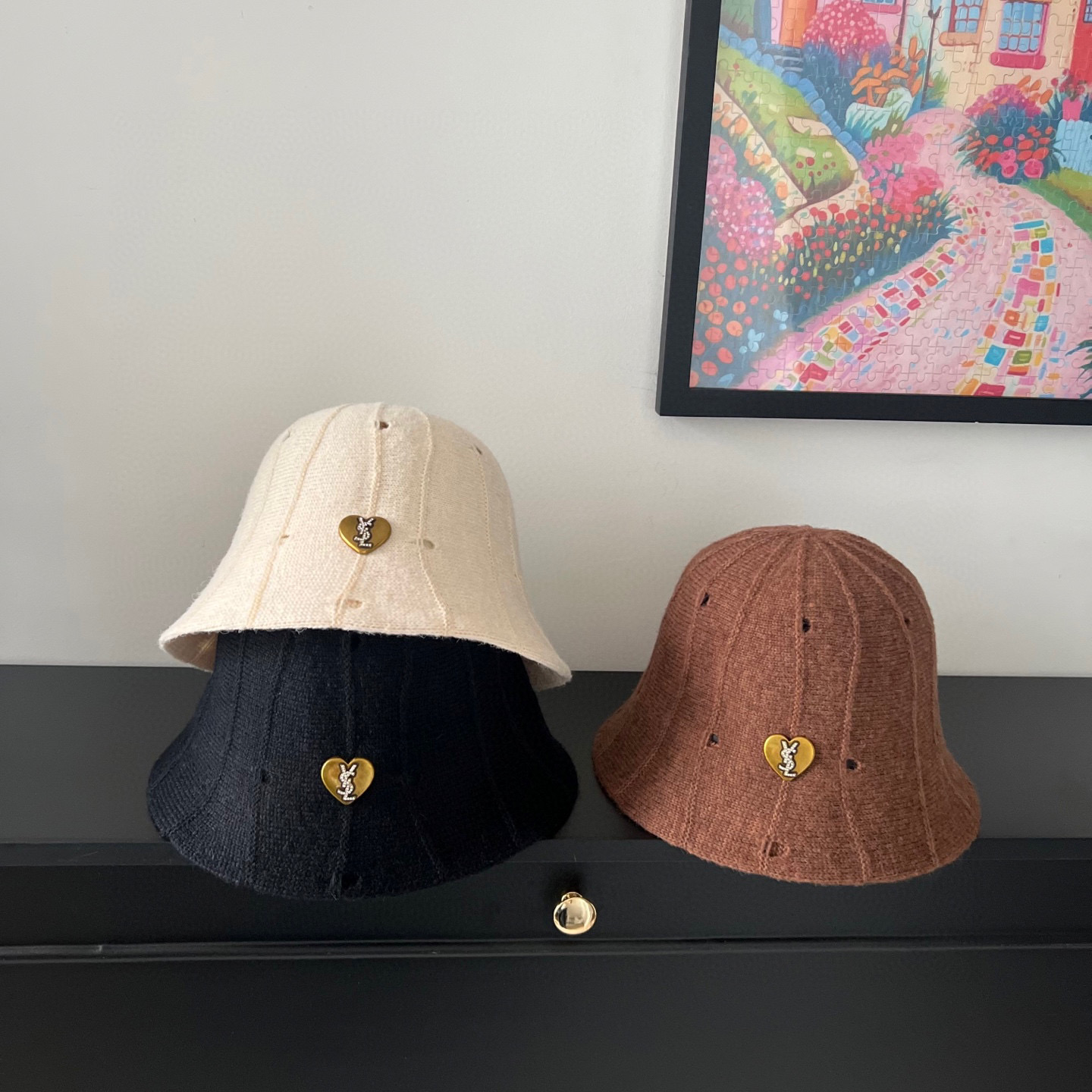 💛配防尘袋【YSL圣罗兰】2025秋冬新款不规则简约纹路渔夫帽桶帽，独特设计～复古文艺的一款