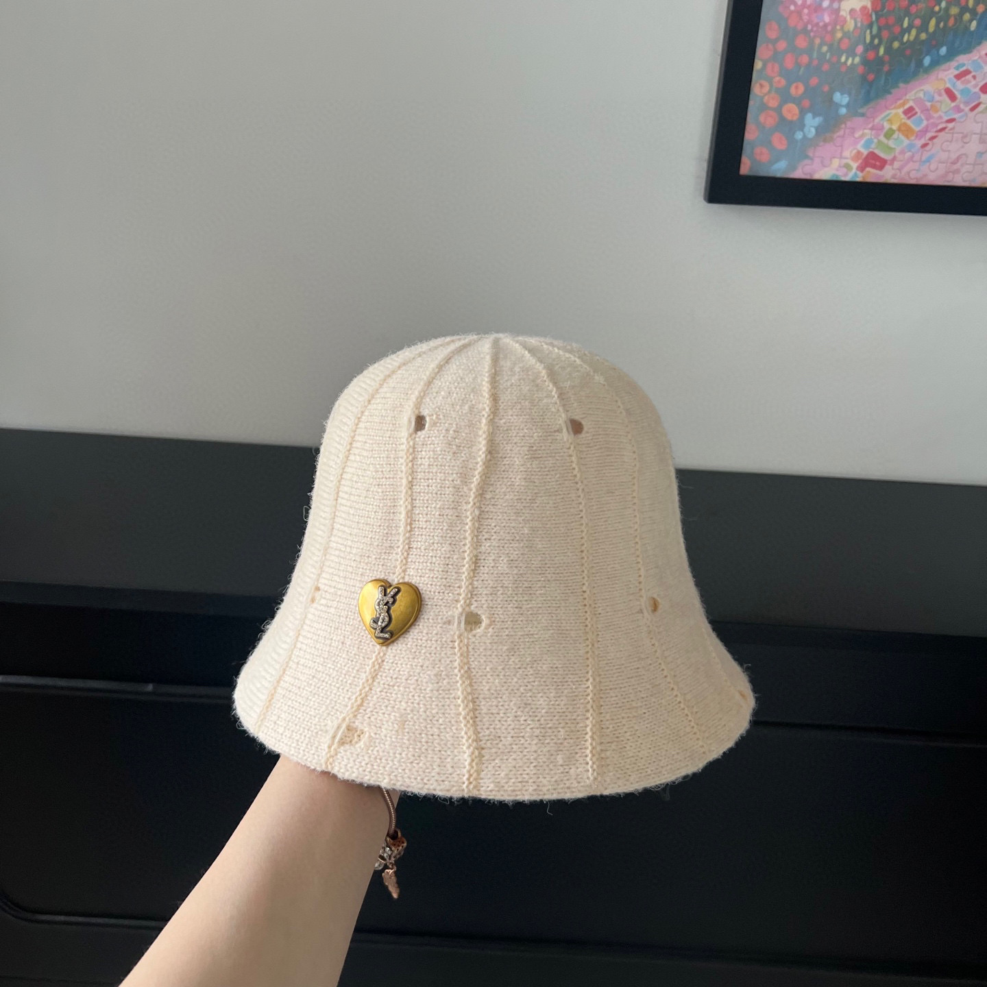 💛配防尘袋【YSL圣罗兰】2025秋冬新款不规则简约纹路渔夫帽桶帽，独特设计～复古文艺的一款