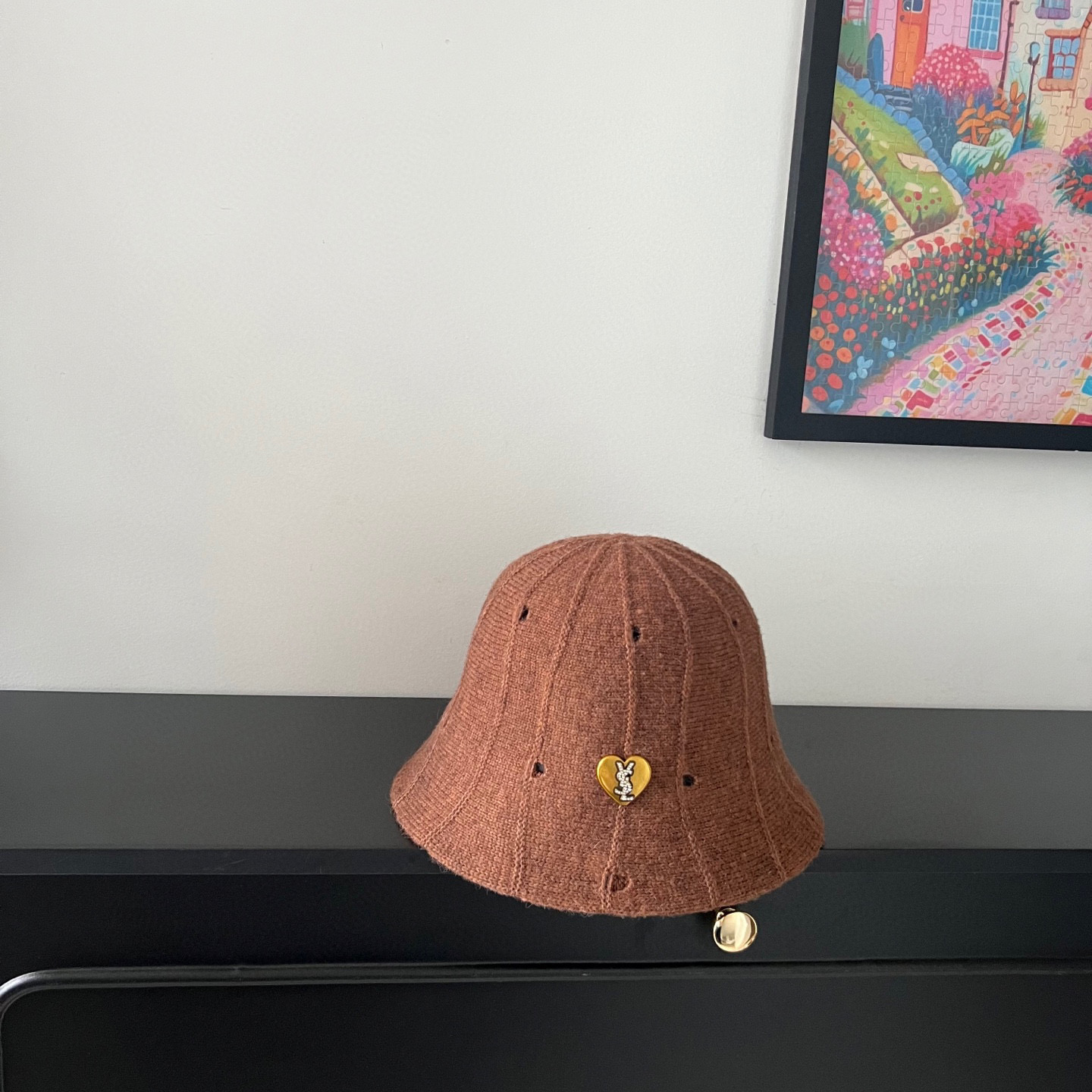 💛配防尘袋【YSL圣罗兰】2025秋冬新款不规则简约纹路渔夫帽桶帽，独特设计～复古文艺的一款