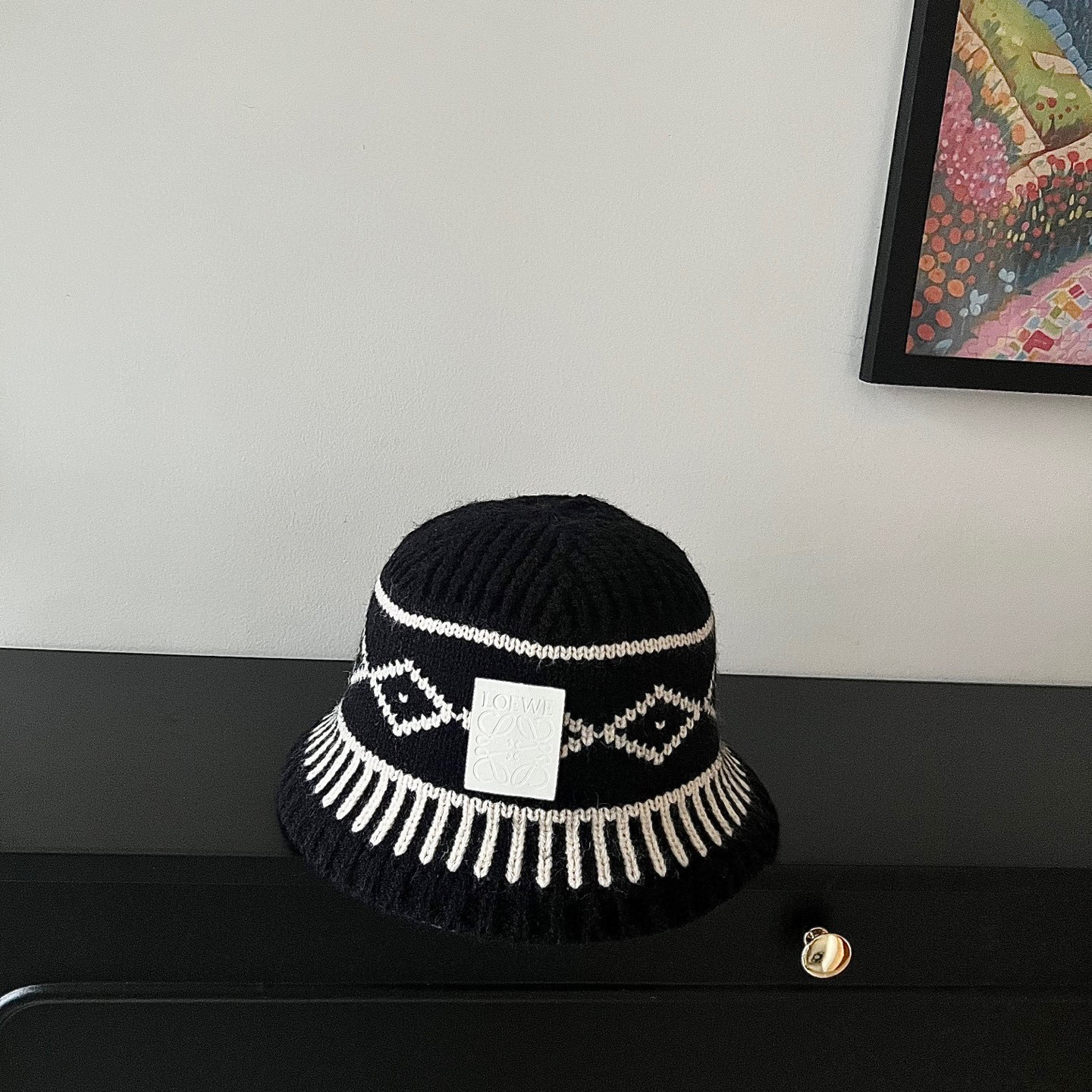 💛配防尘袋【LOEWE罗意威】2025新款异国风情针织渔夫帽桶帽，独特设计～复古文艺的一款