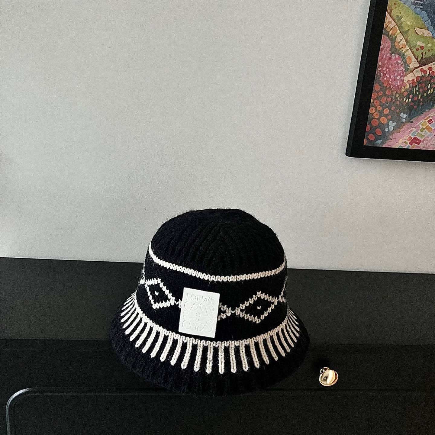 💛配防尘袋【LOEWE罗意威】2025新款异国风情针织渔夫帽桶帽，独特设计～复古文艺的一款