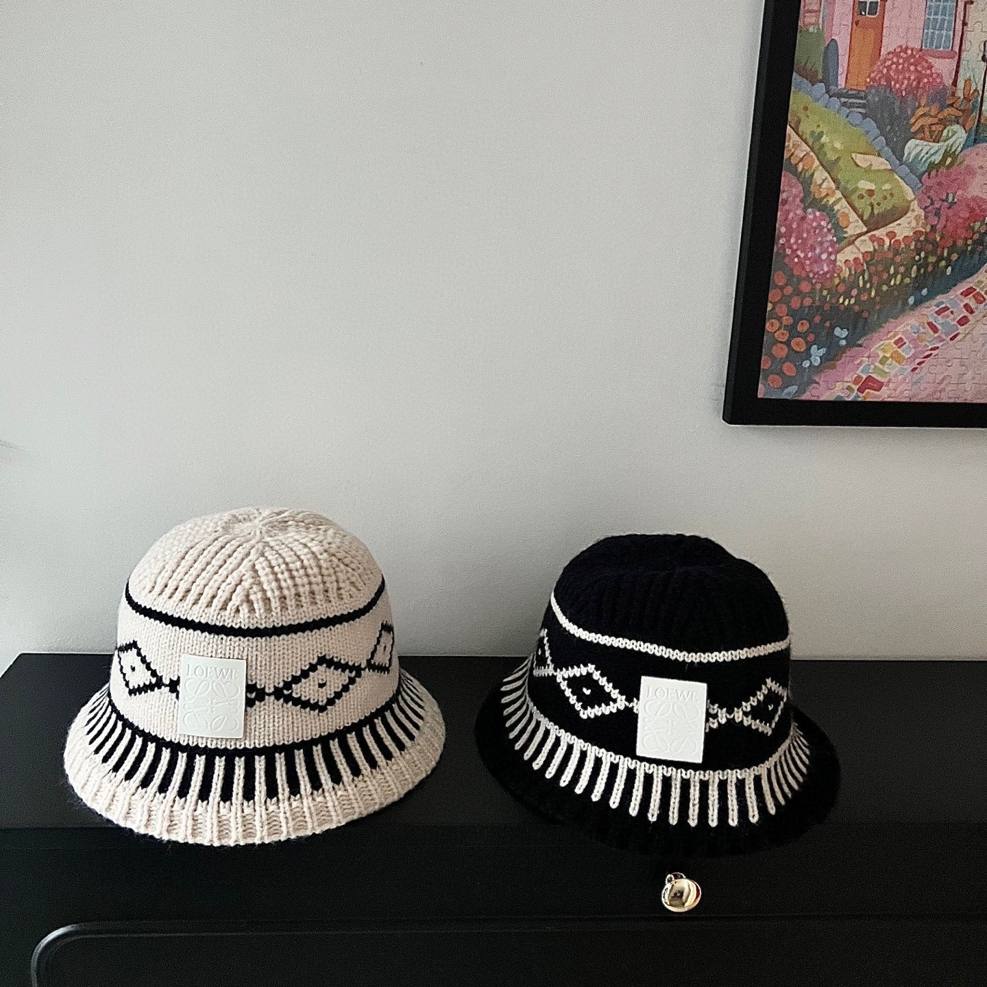 💛配防尘袋【LOEWE罗意威】2025新款异国风情针织渔夫帽桶帽，独特设计～复古文艺的一款