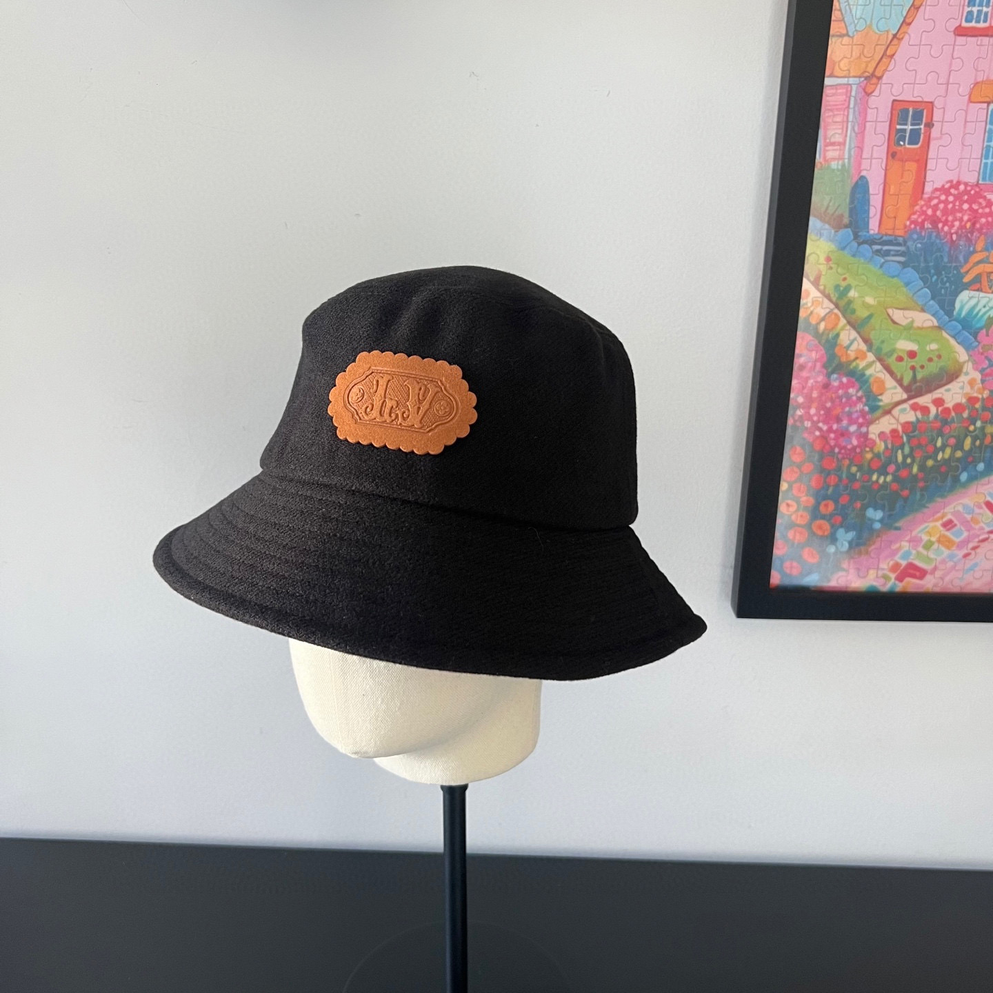 💛配防尘袋【LV路易威登】2025新款羊绒简约渔夫帽独特设计～防晒百搭的一款