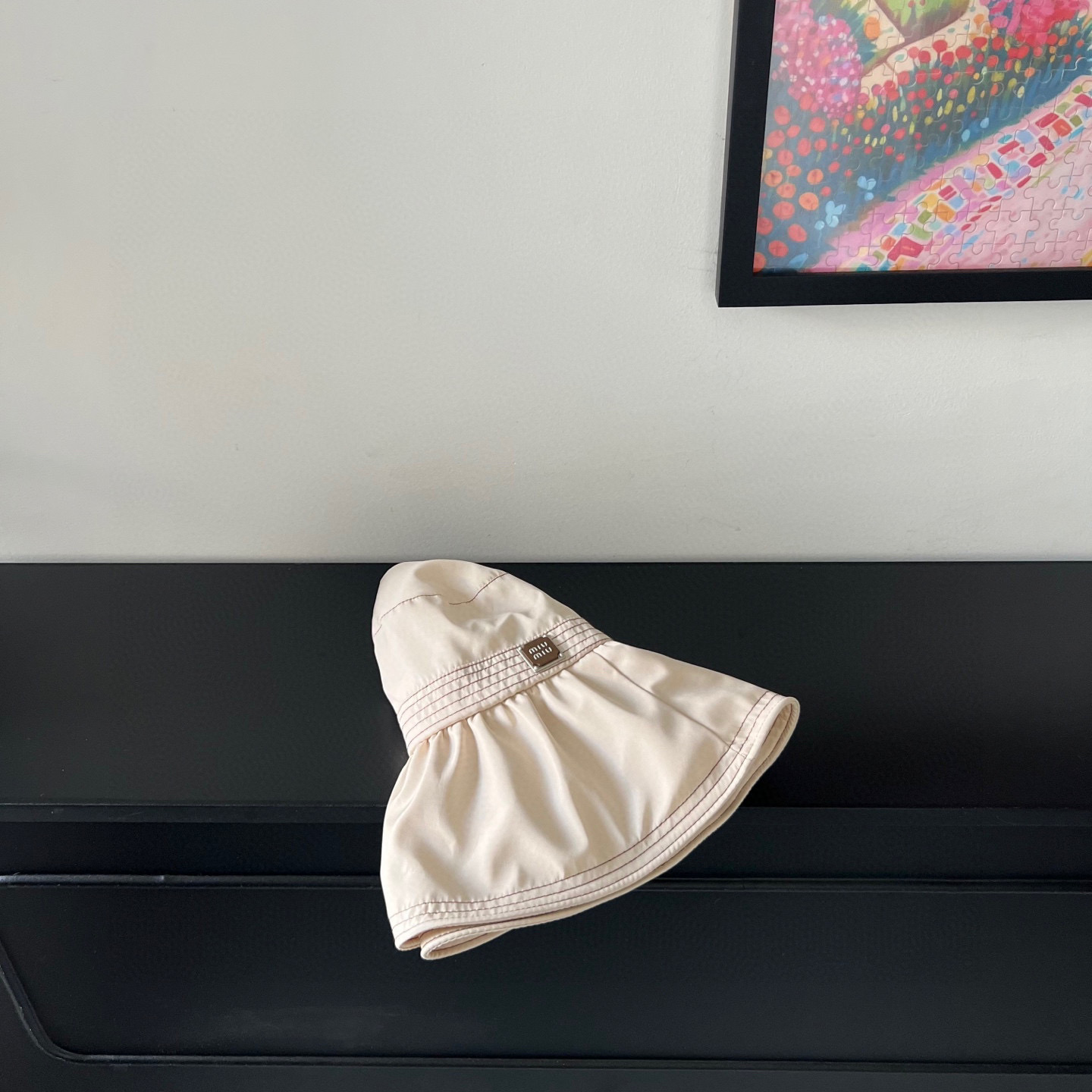 💛配防尘袋【MIUMIU缪缪】2025新款大沿黑胶可折叠渔夫帽独特设计～防晒百搭的一款