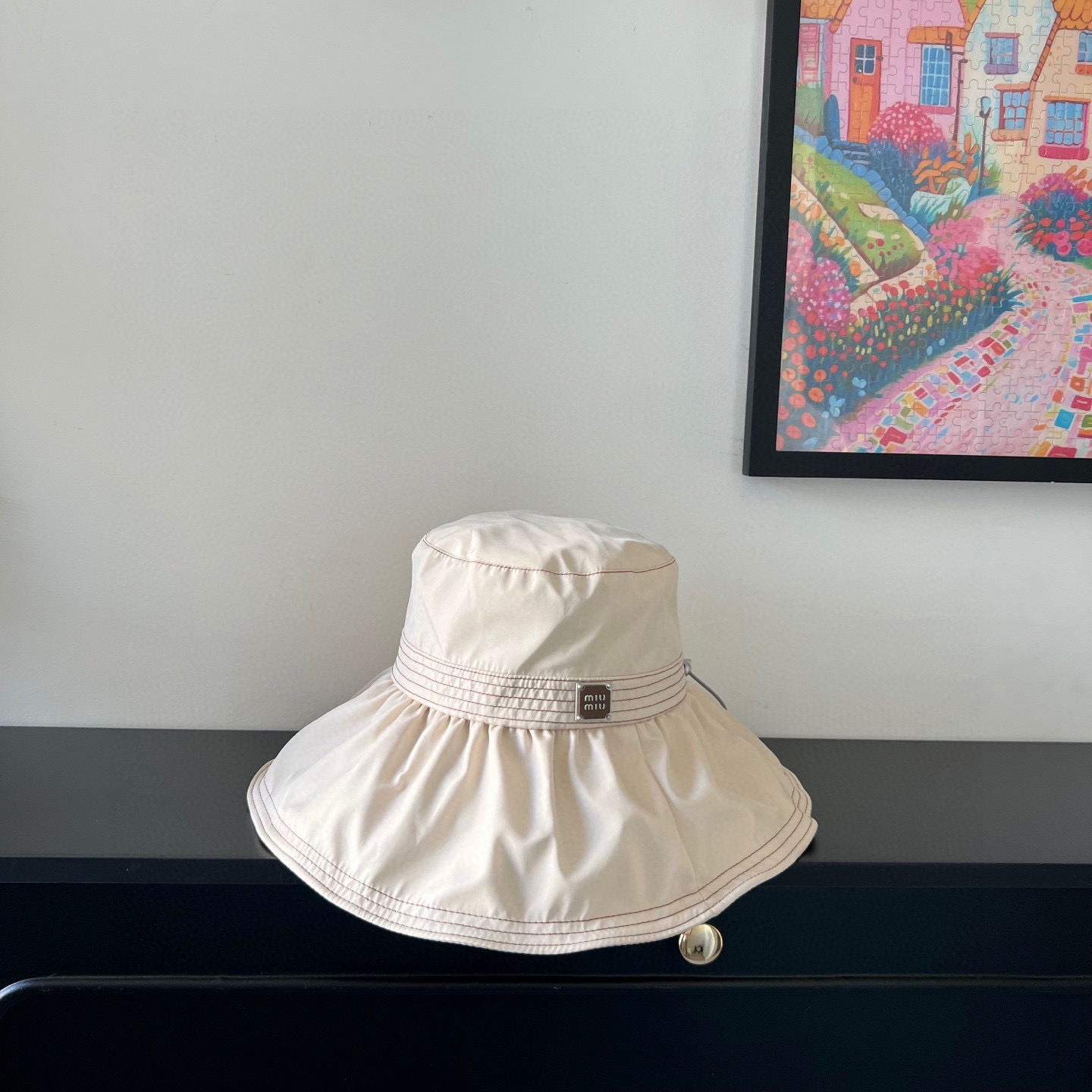 💛配防尘袋【MIUMIU缪缪】2025新款大沿黑胶可折叠渔夫帽独特设计～防晒百搭的一款