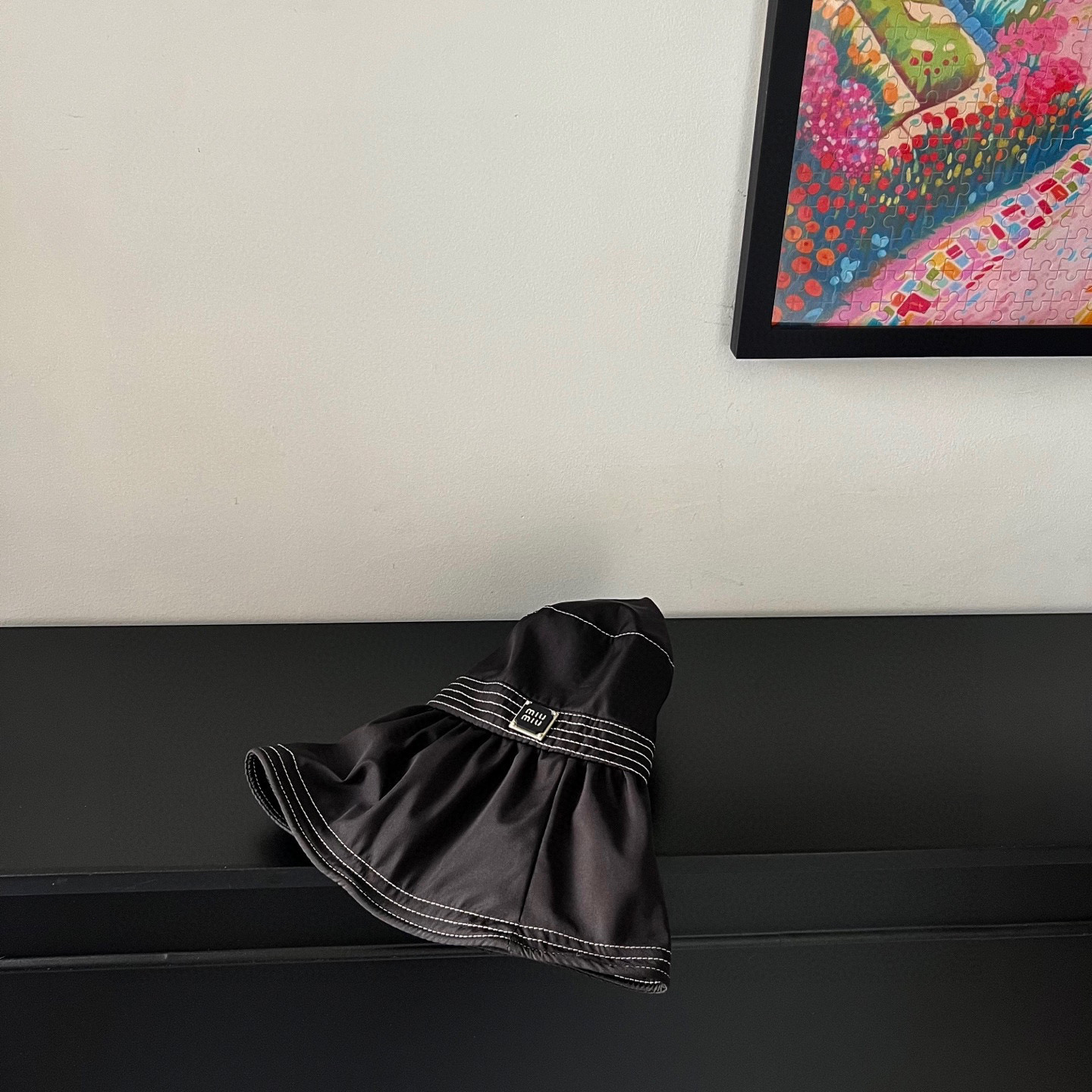 💛配防尘袋【MIUMIU缪缪】2025新款大沿黑胶可折叠渔夫帽独特设计～防晒百搭的一款