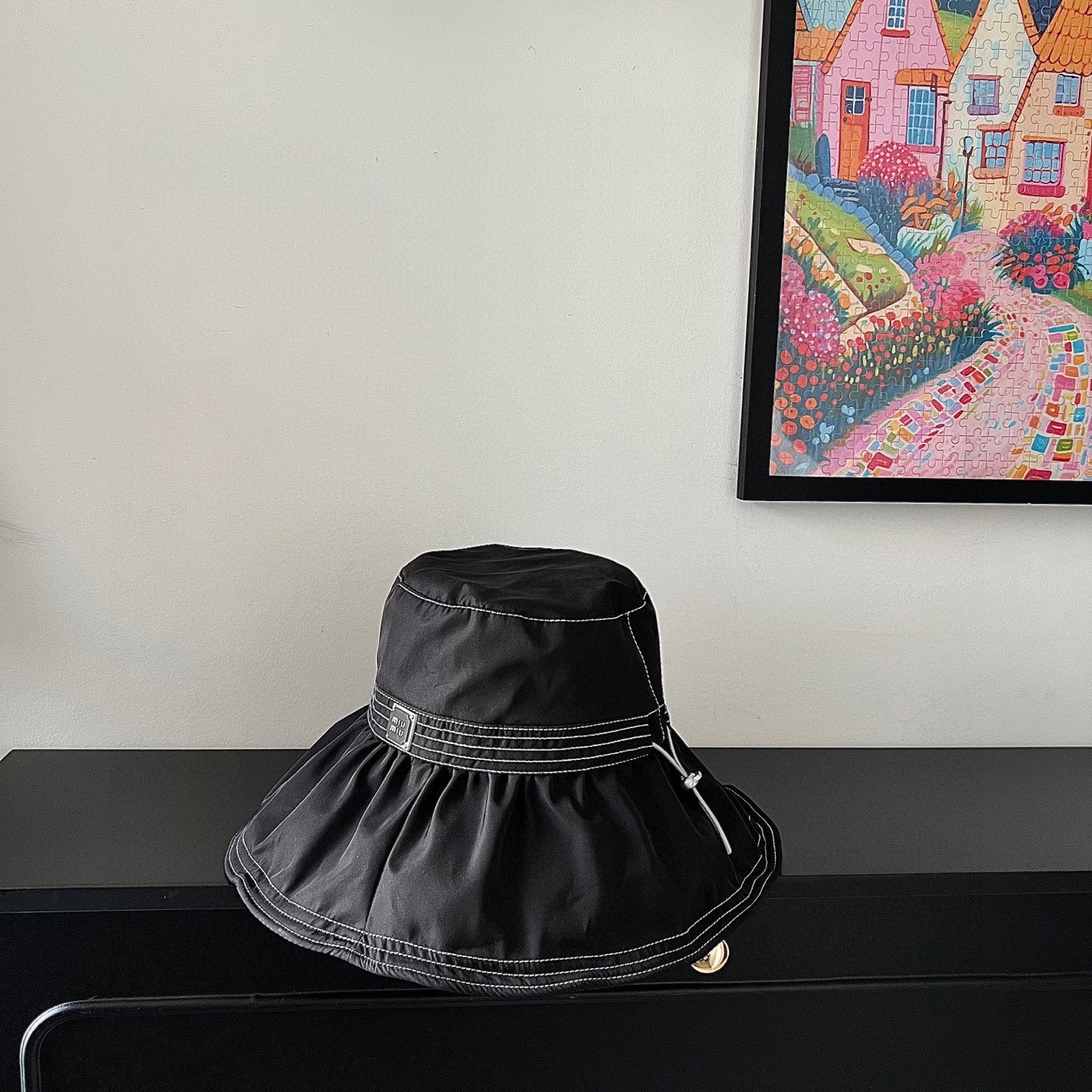 💛配防尘袋【MIUMIU缪缪】2025新款大沿黑胶可折叠渔夫帽独特设计～防晒百搭的一款
